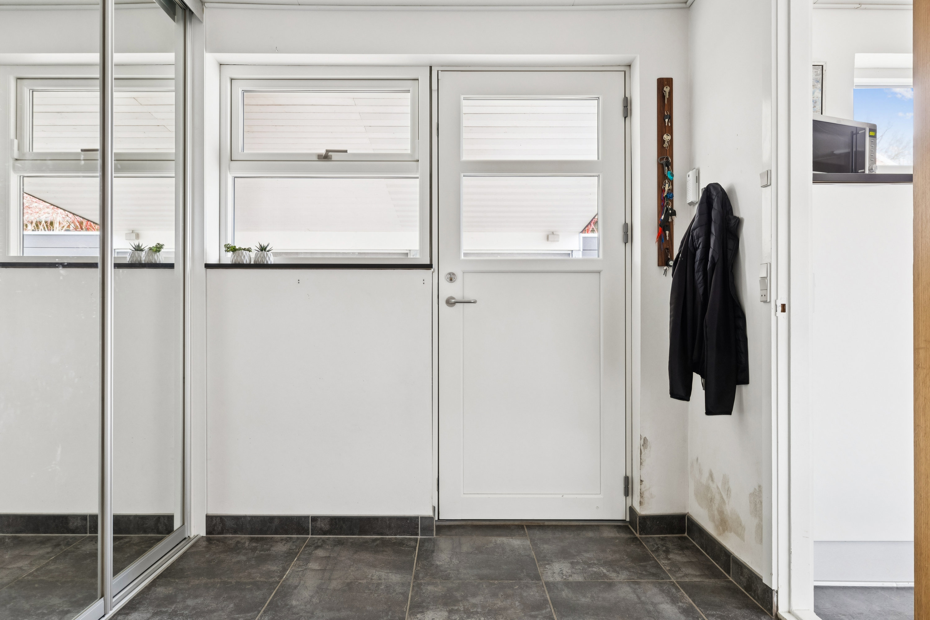 Miniaturebillede 2: gang. Billede af Stellavej 33, Paarup, 5210 Odense NV