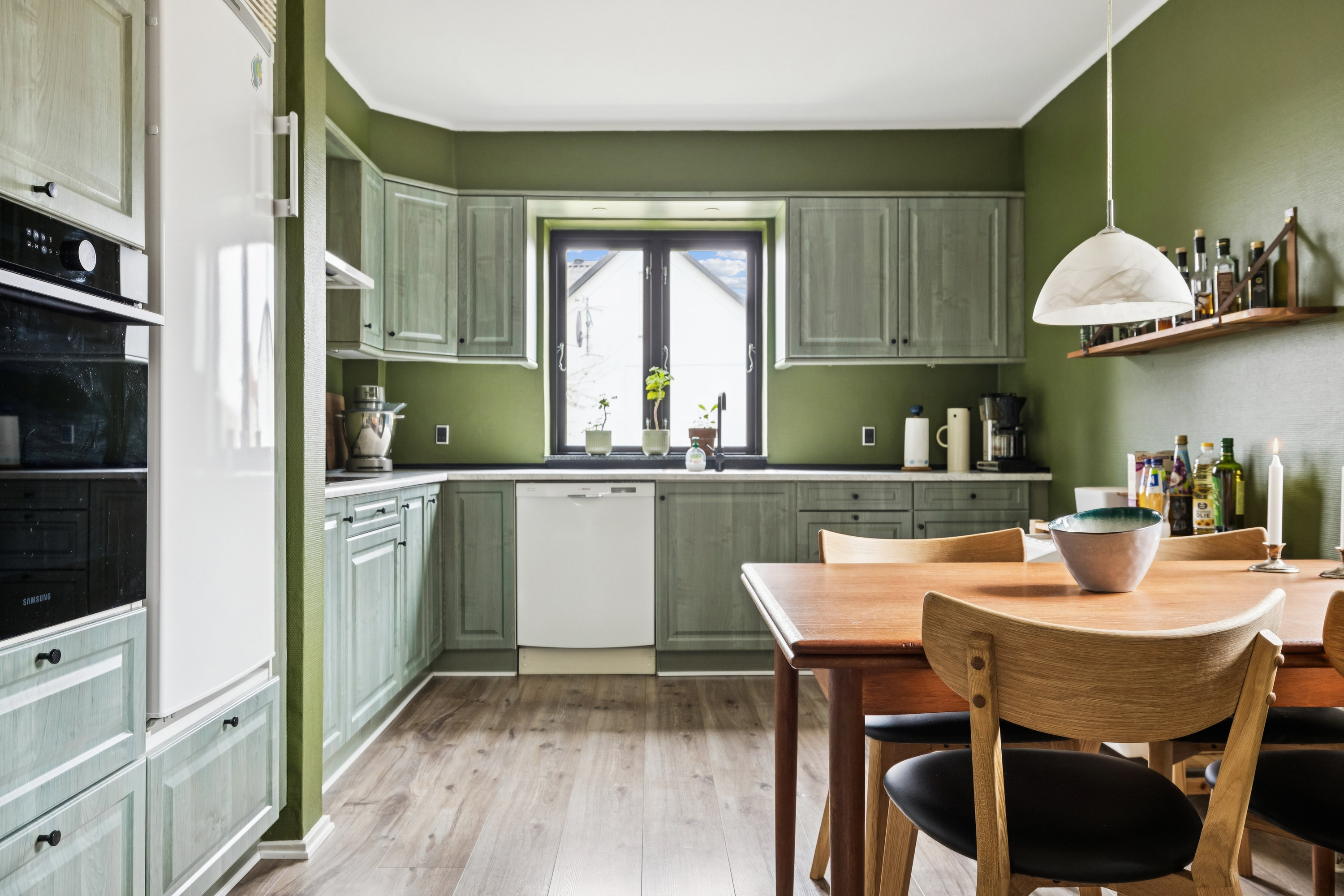 Fremhævet køkken billede i fuldskærmstilstand. Billede af Rugårdsvej 317, Villestofte, 5210 Odense NV