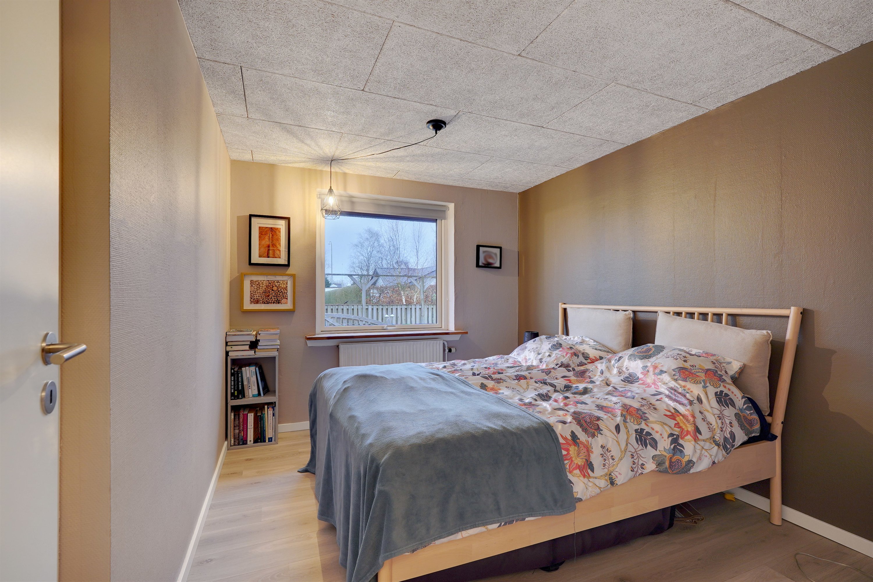 Fremhævet soveværelse billede i fuldskærmstilstand. Billede af Egevænget 406, 7190 Billund