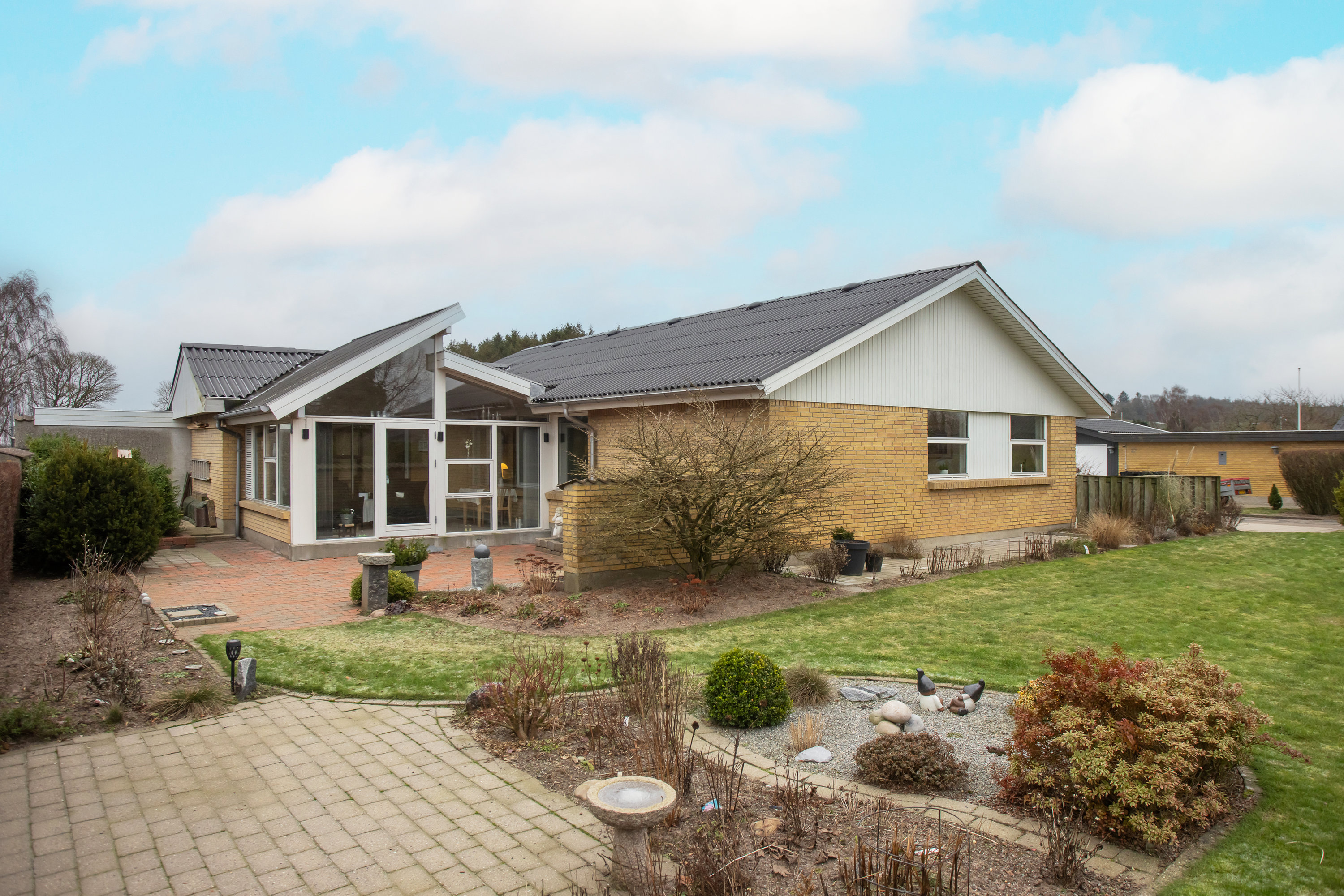 Fremhævet ejendommen billede i fuldskærmstilstand. Billede af Ladehøjvej 28, 8831 Løgstrup