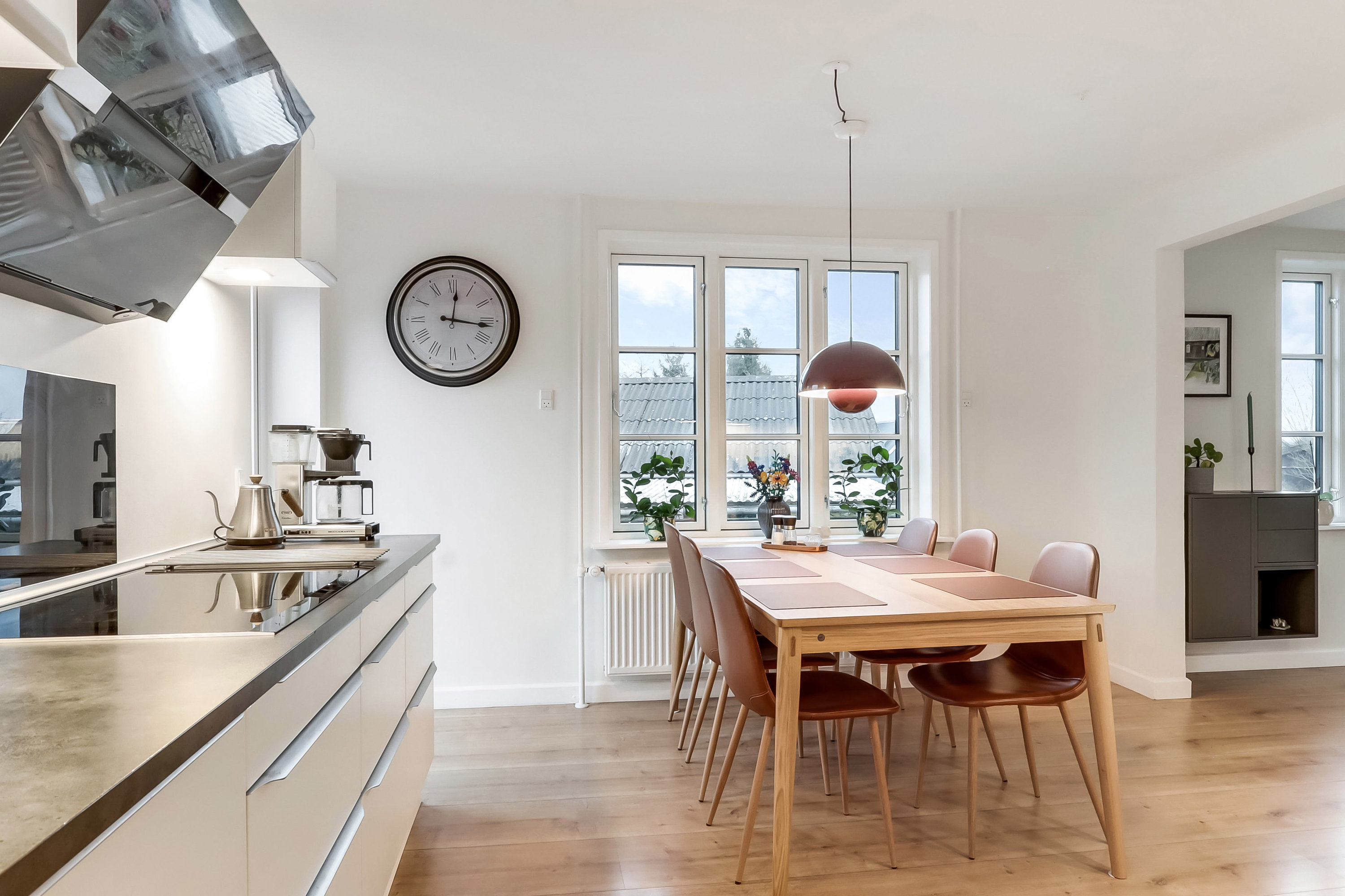 Fremhævet køkken billede i fuldskærmstilstand. Billede af Tvedvej 128, Tved, 5700 Svendborg