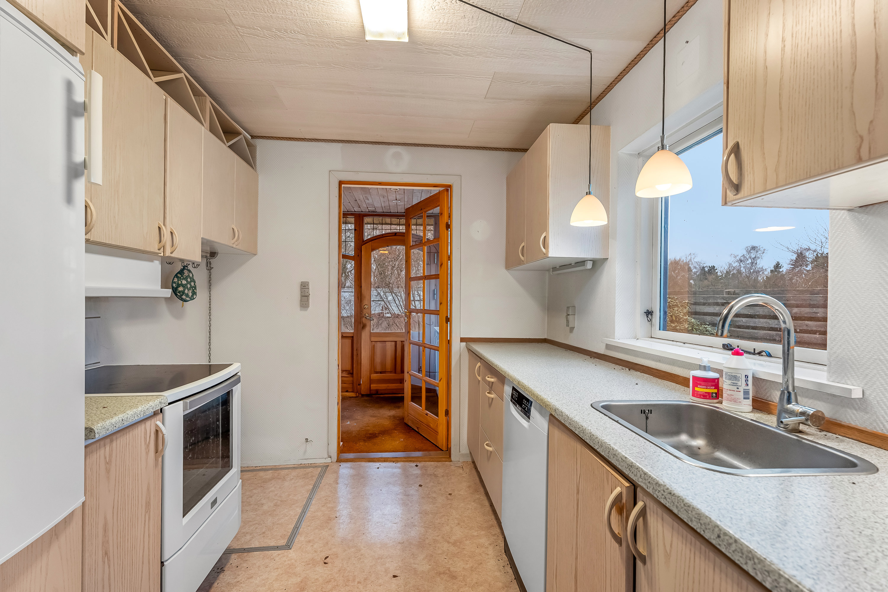 Fremhævet køkken billede i fuldskærmstilstand. Billede af Krathusvej 5, 4873 Væggerløse