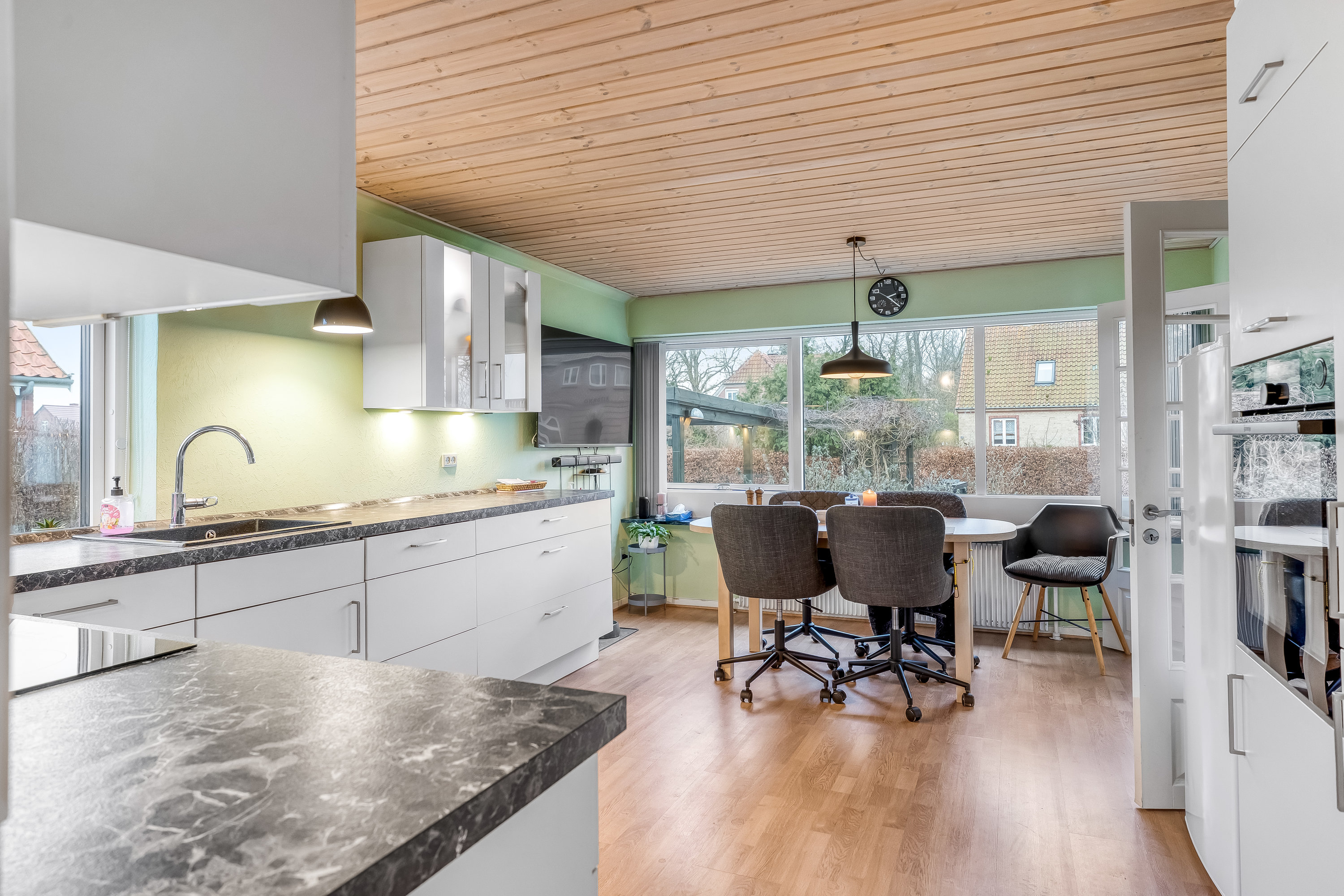 Miniaturebillede 2: køkken. Billede af Møllevej 54, 4872 Idestrup