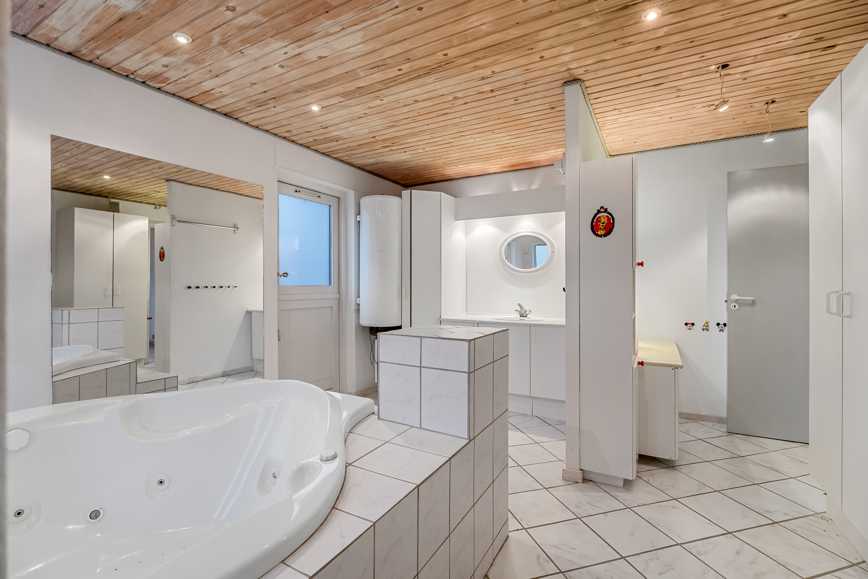 Fremhævet badeværelse billede i fuldskærmstilstand. Billede af Krathusvej 5, 4873 Væggerløse