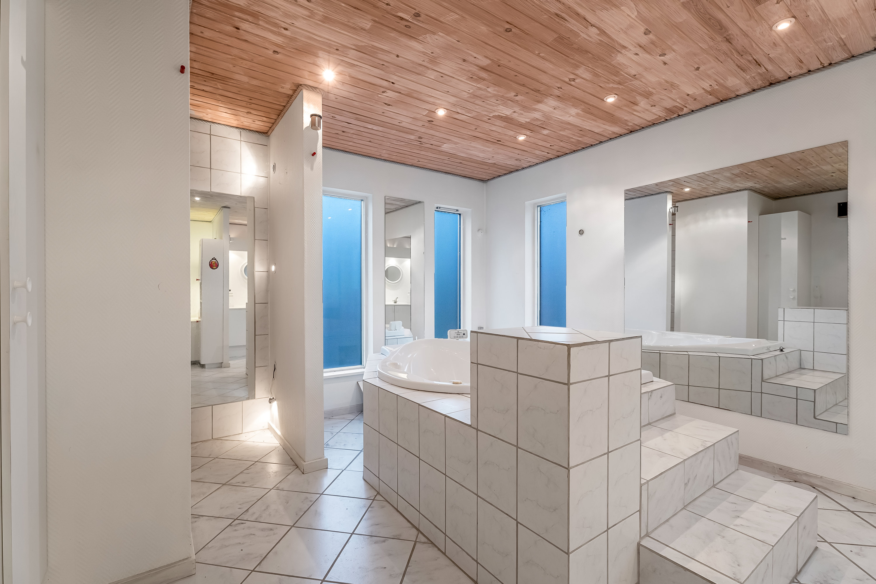 Fremhævet badeværelse billede i fuldskærmstilstand. Billede af Krathusvej 5, 4873 Væggerløse