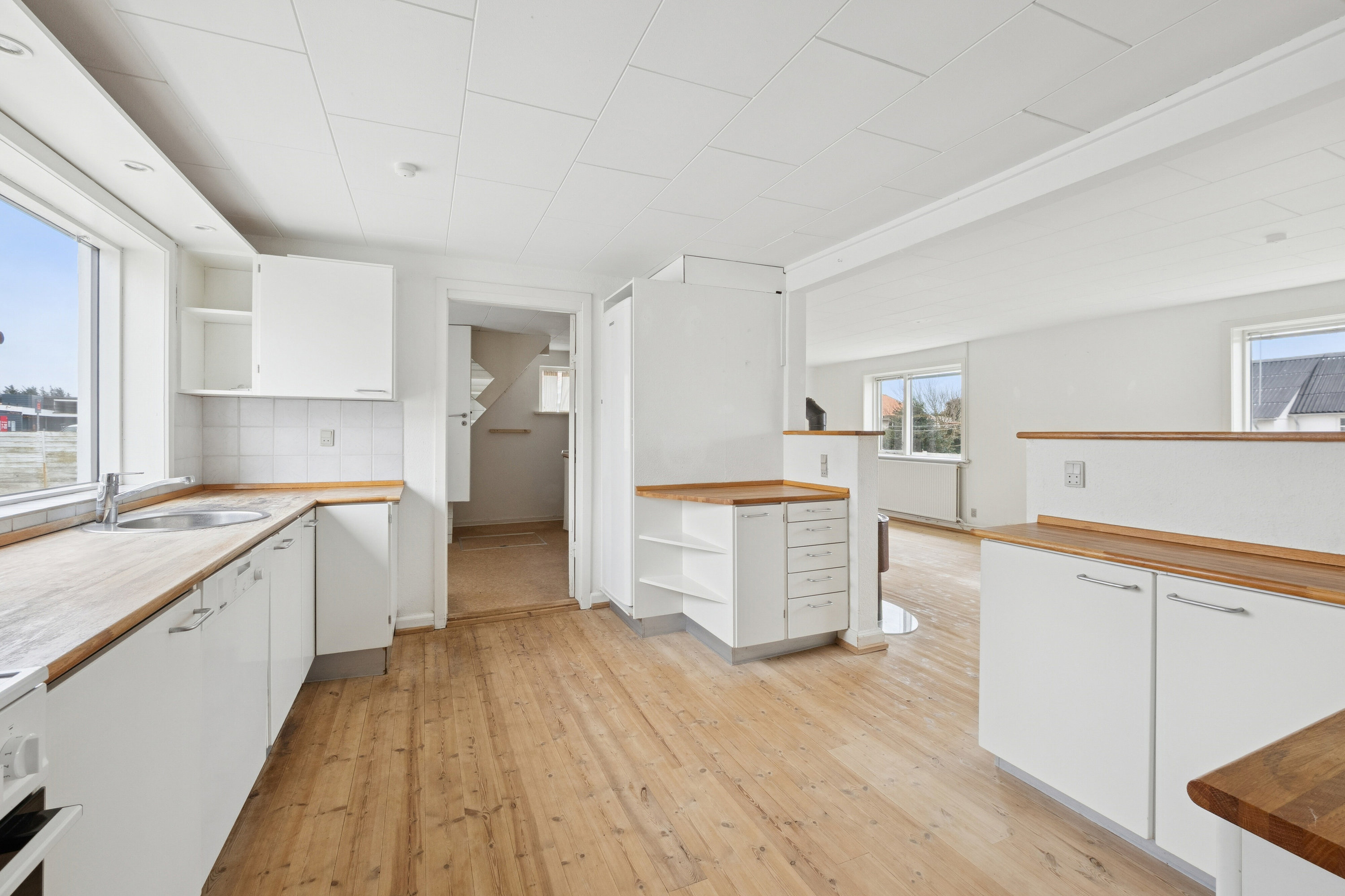 Fremhævet køkken billede i fuldskærmstilstand. Billede af Vestermøllevej 11, Klitmøller, 7700 Thisted