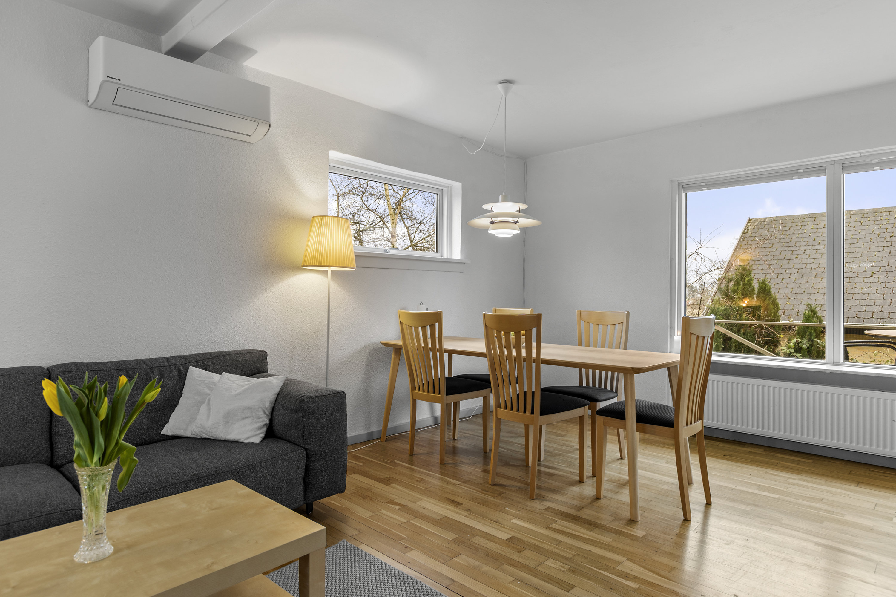 Fremhævet stue billede i fuldskærmstilstand. Billede af Egemosevej 38, Snekkerup, 4174 Jystrup Midtsj