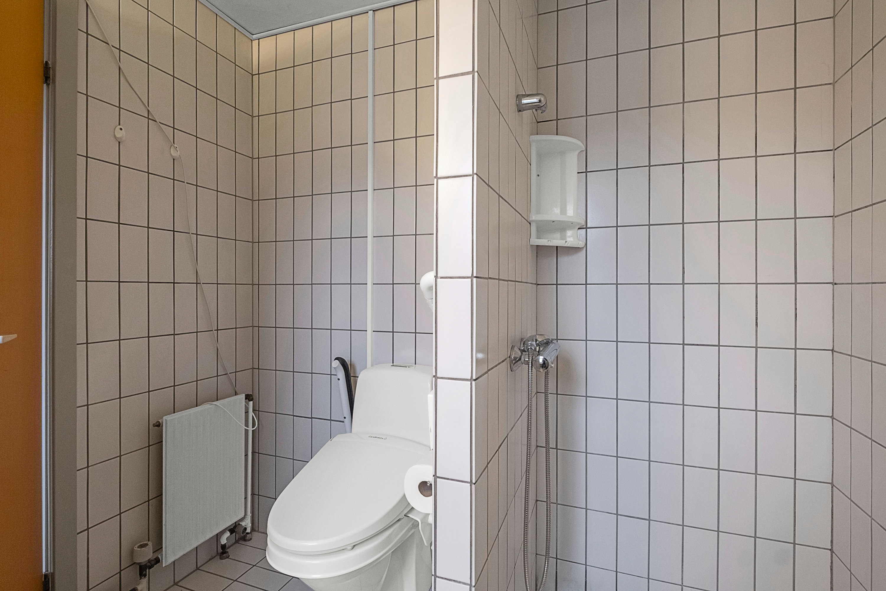 Fremhævet badeværelse billede i fuldskærmstilstand. Billede af Solbærhaven 57, 8520 Lystrup