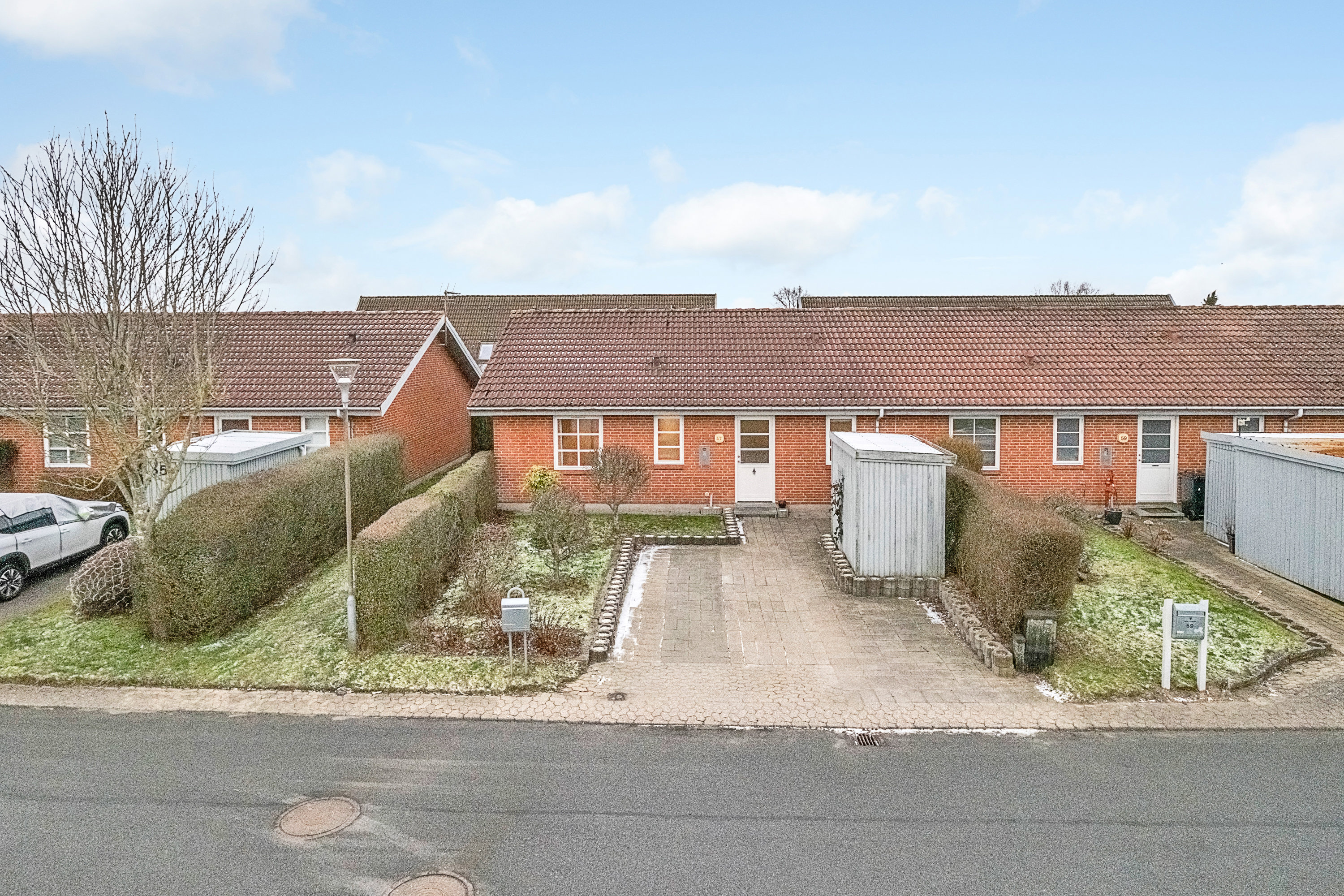 Fremhævet facade billede i fuldskærmstilstand. Billede af Solbærhaven 57, 8520 Lystrup