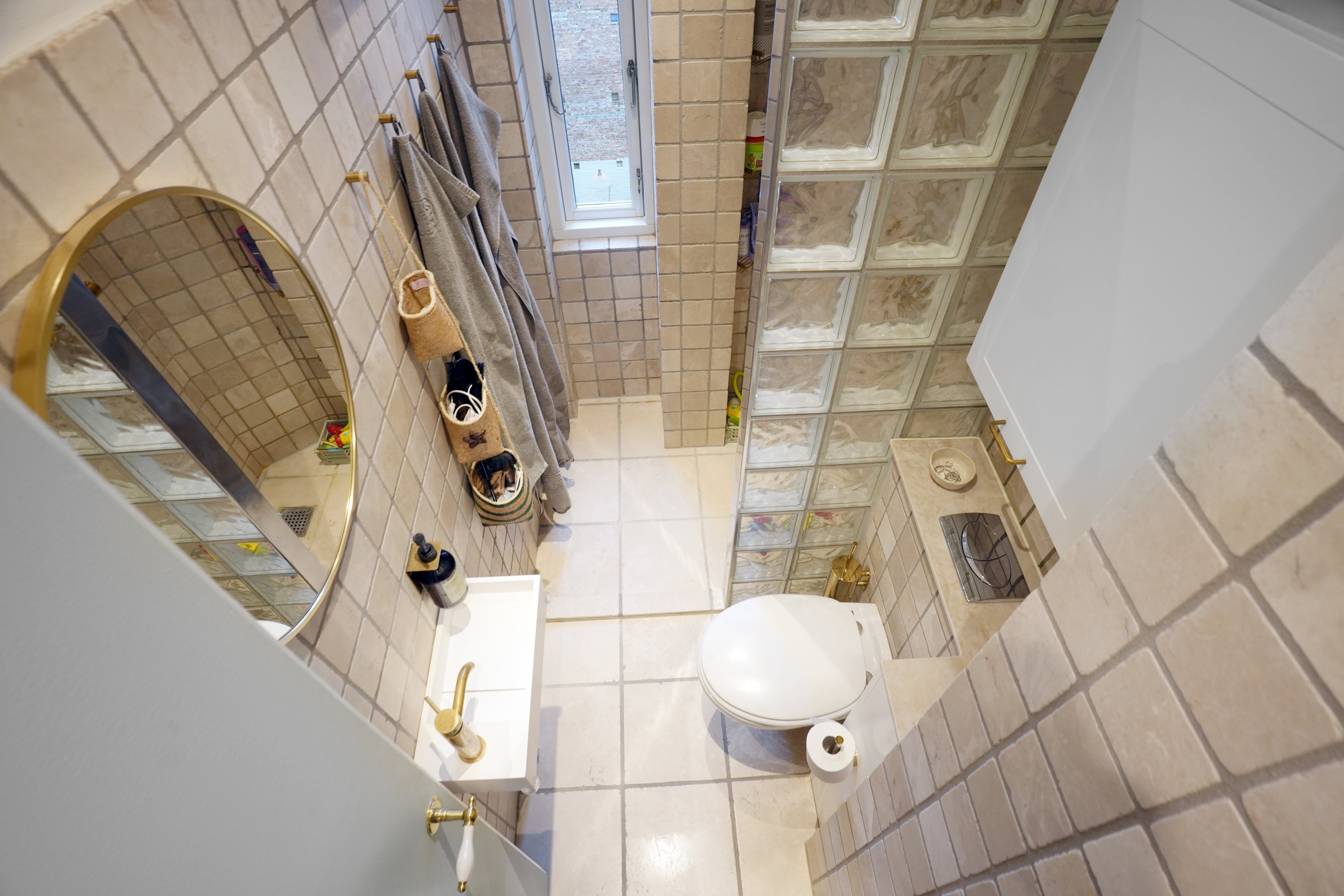 Fremhævet badeværelse billede i fuldskærmstilstand. Billede af Ingemannsvej 22, 4. tv., 1964 Frederiksberg C