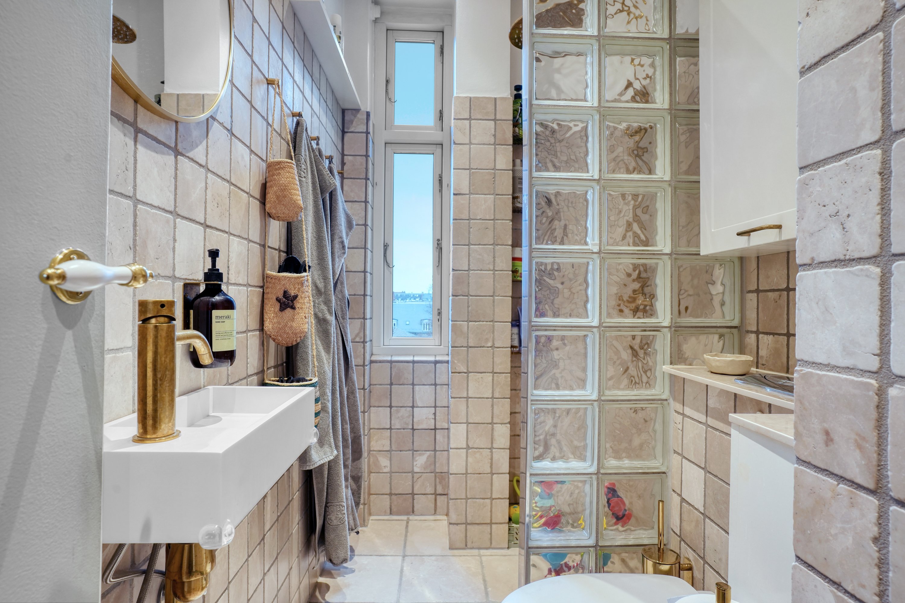 Fremhævet badeværelse billede i fuldskærmstilstand. Billede af Ingemannsvej 22, 4. tv., 1964 Frederiksberg C