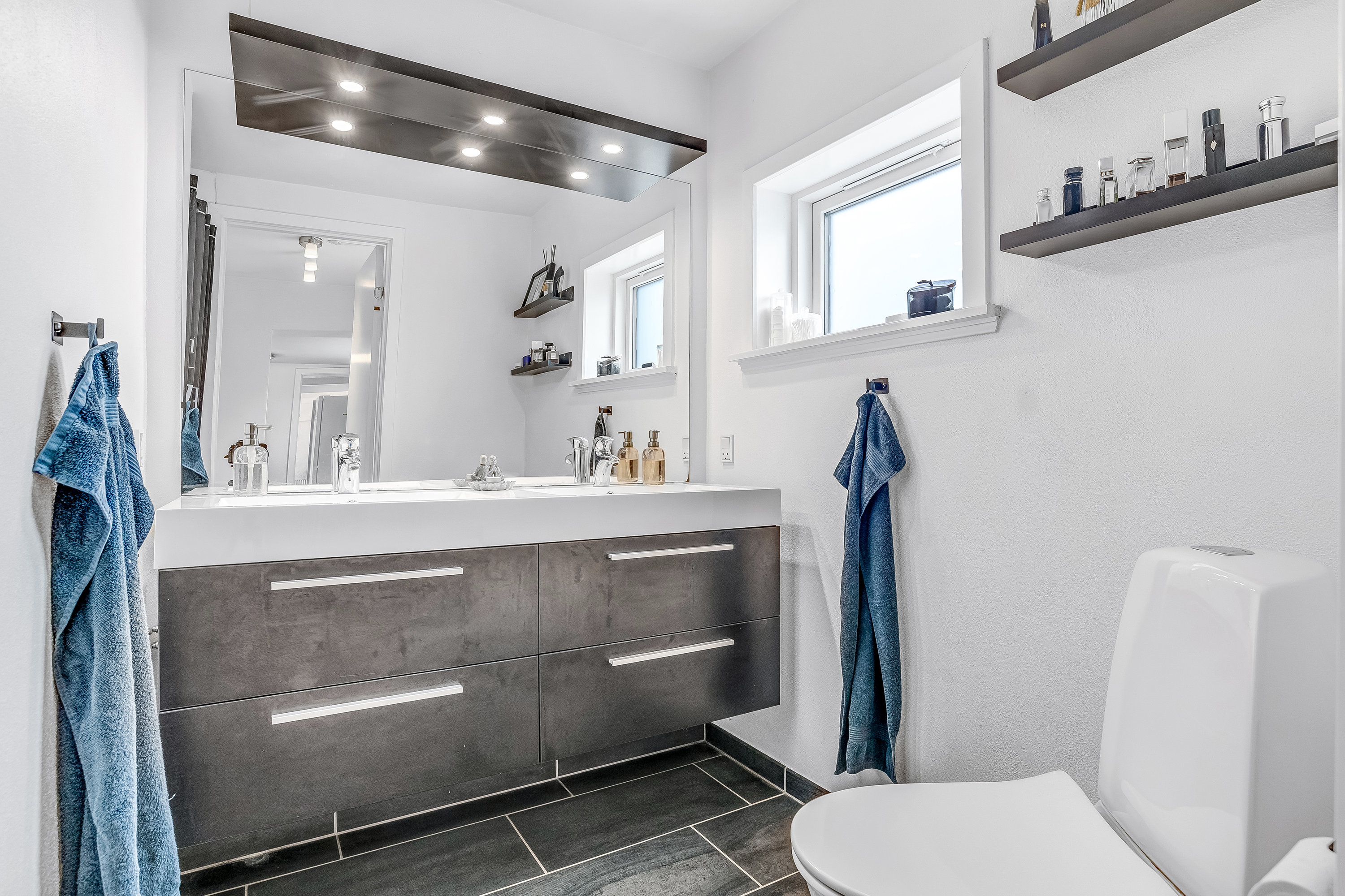 Fremhævet  billede i fuldskærmstilstand. Billede af Sørvadvej 11, Nr Felding, 7500 Holstebro