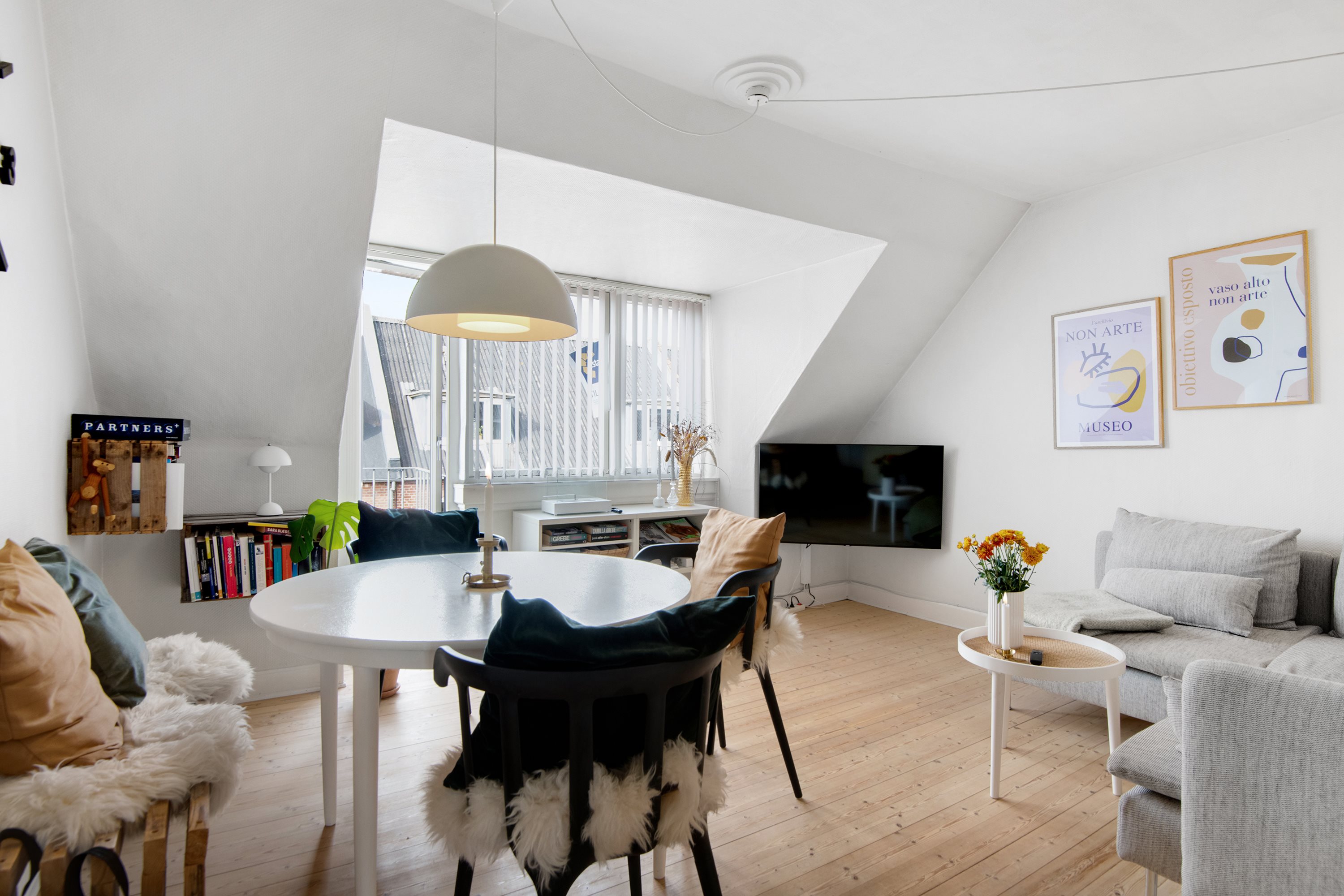 Fremhævet stue billede i fuldskærmstilstand. Billede af Dybbølgade 4, 4. tv., 9000 Aalborg