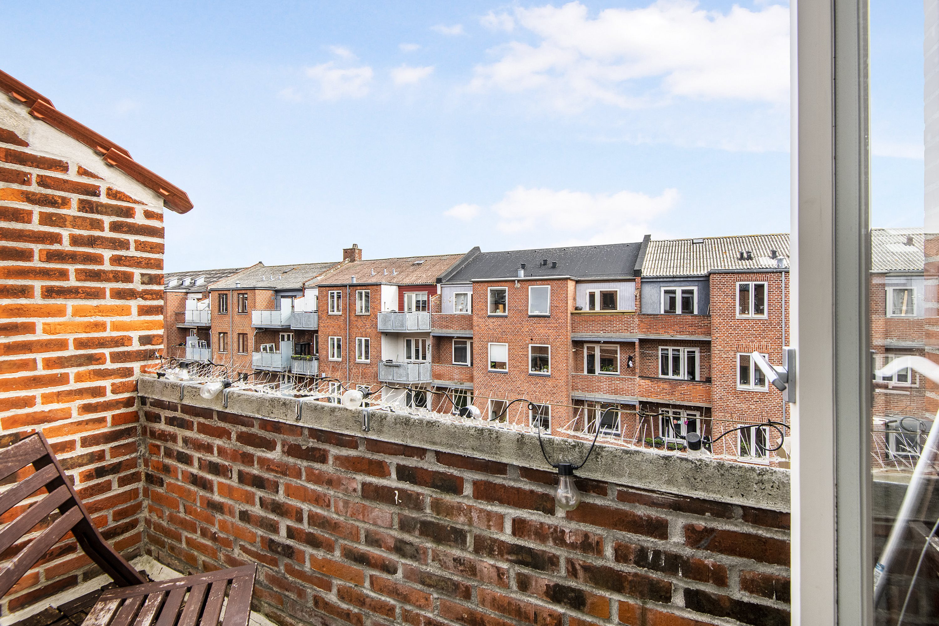 Fremhævet altan billede i fuldskærmstilstand. Billede af Dybbølgade 4, 4. tv., 9000 Aalborg