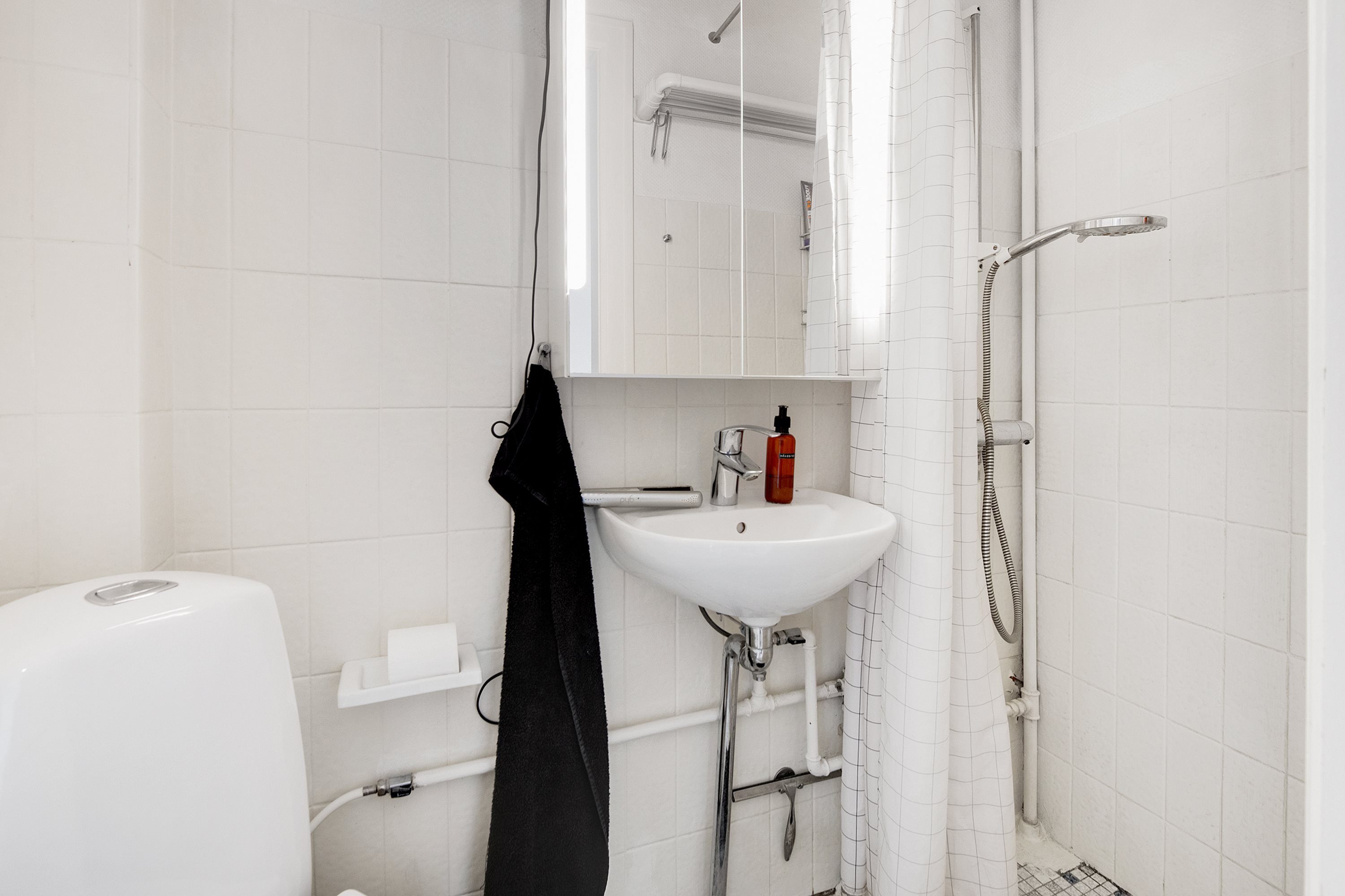 Fremhævet badeværelse billede i fuldskærmstilstand. Billede af Dybbølgade 4, 4. tv., 9000 Aalborg