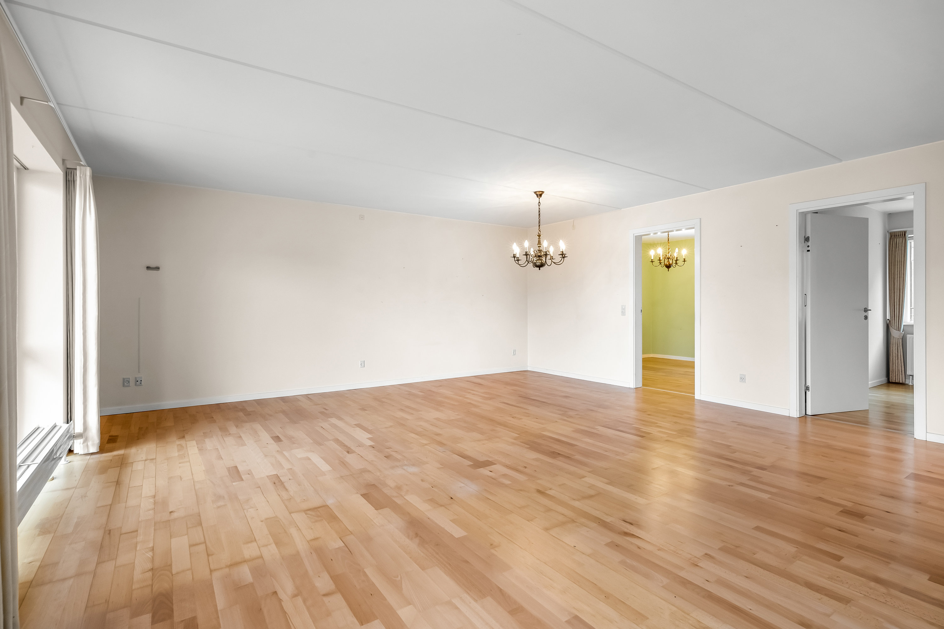 Fremhævet stue billede i fuldskærmstilstand. Billede af Beddingen 1, st.. th., 6950 Ringkøbing