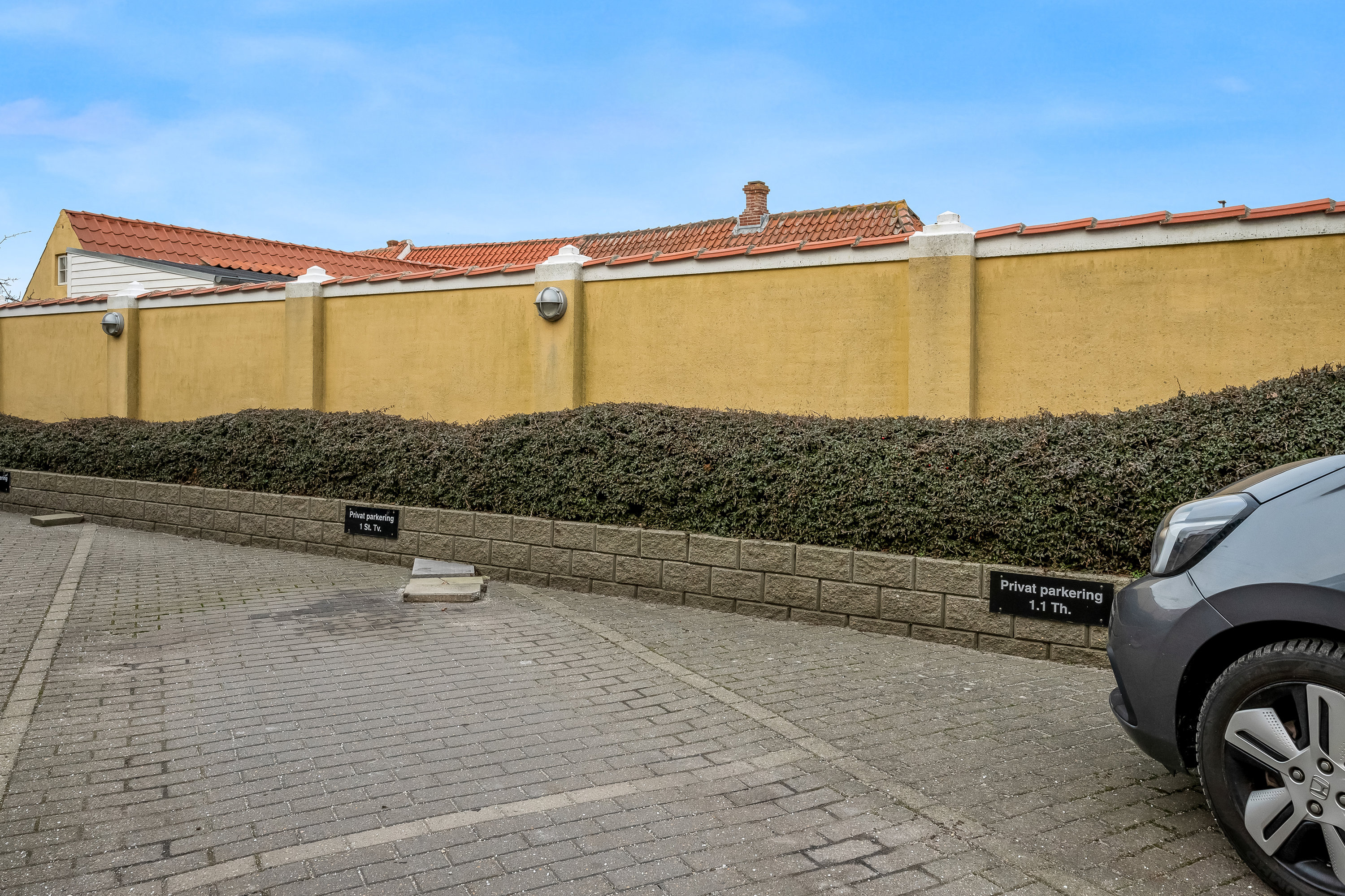 Fremhævet parkeringsplads billede i fuldskærmstilstand. Billede af Beddingen 1, st.. th., 6950 Ringkøbing