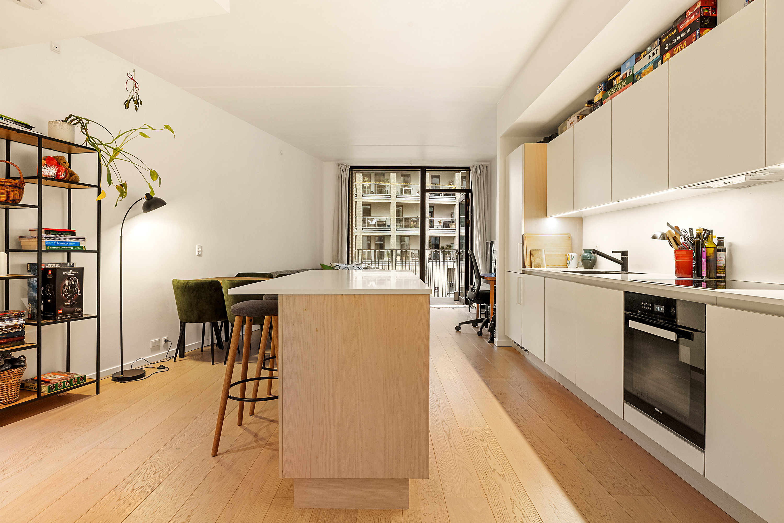 Fremhævet køkken alrum billede i fuldskærmstilstand. Billede af Willy Brandts Vej 7, 1. mf., 2450 København SV