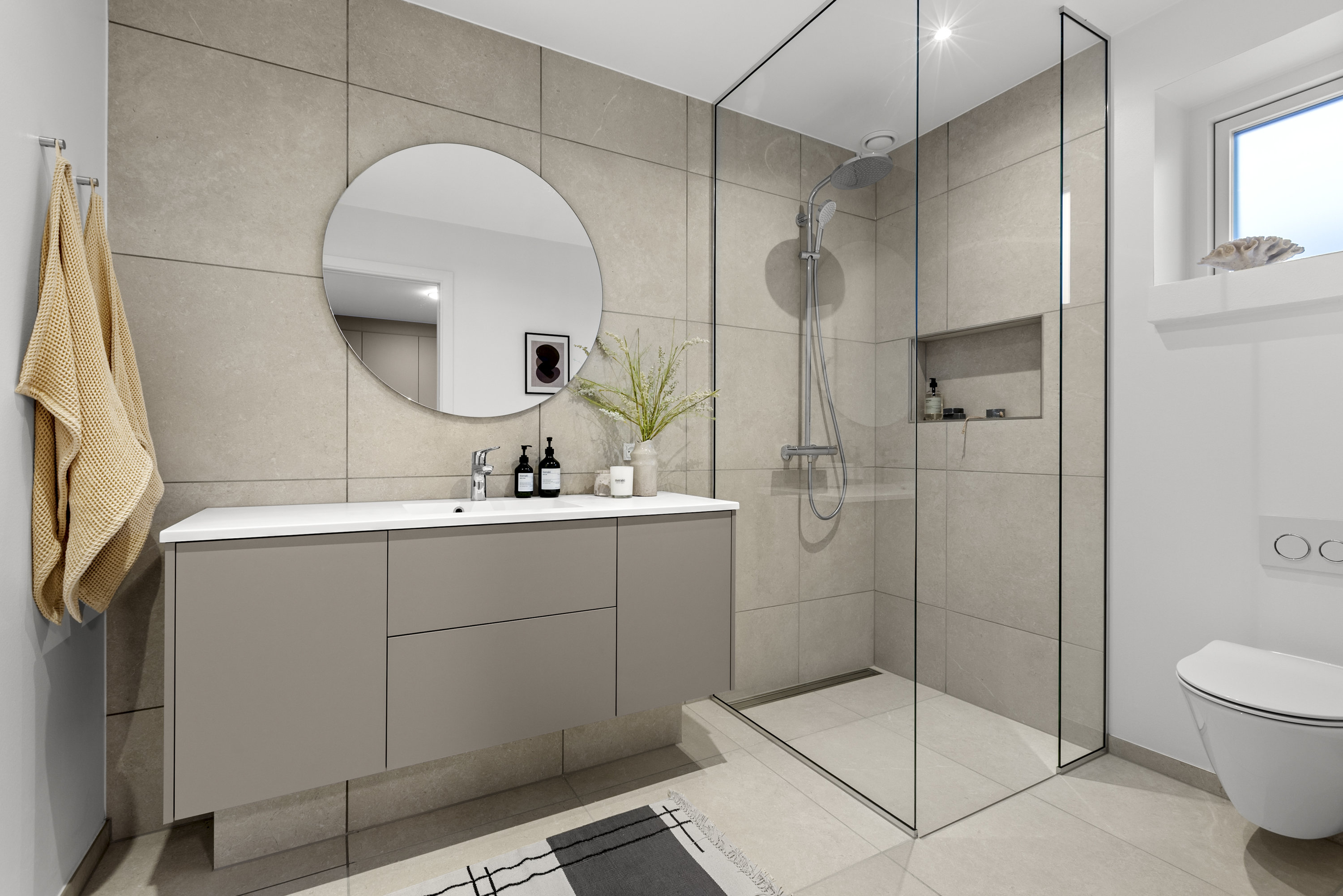 Fremhævet badeværelse billede i fuldskærmstilstand. Billede af Klintevænget 29, 4130 Viby Sjælland