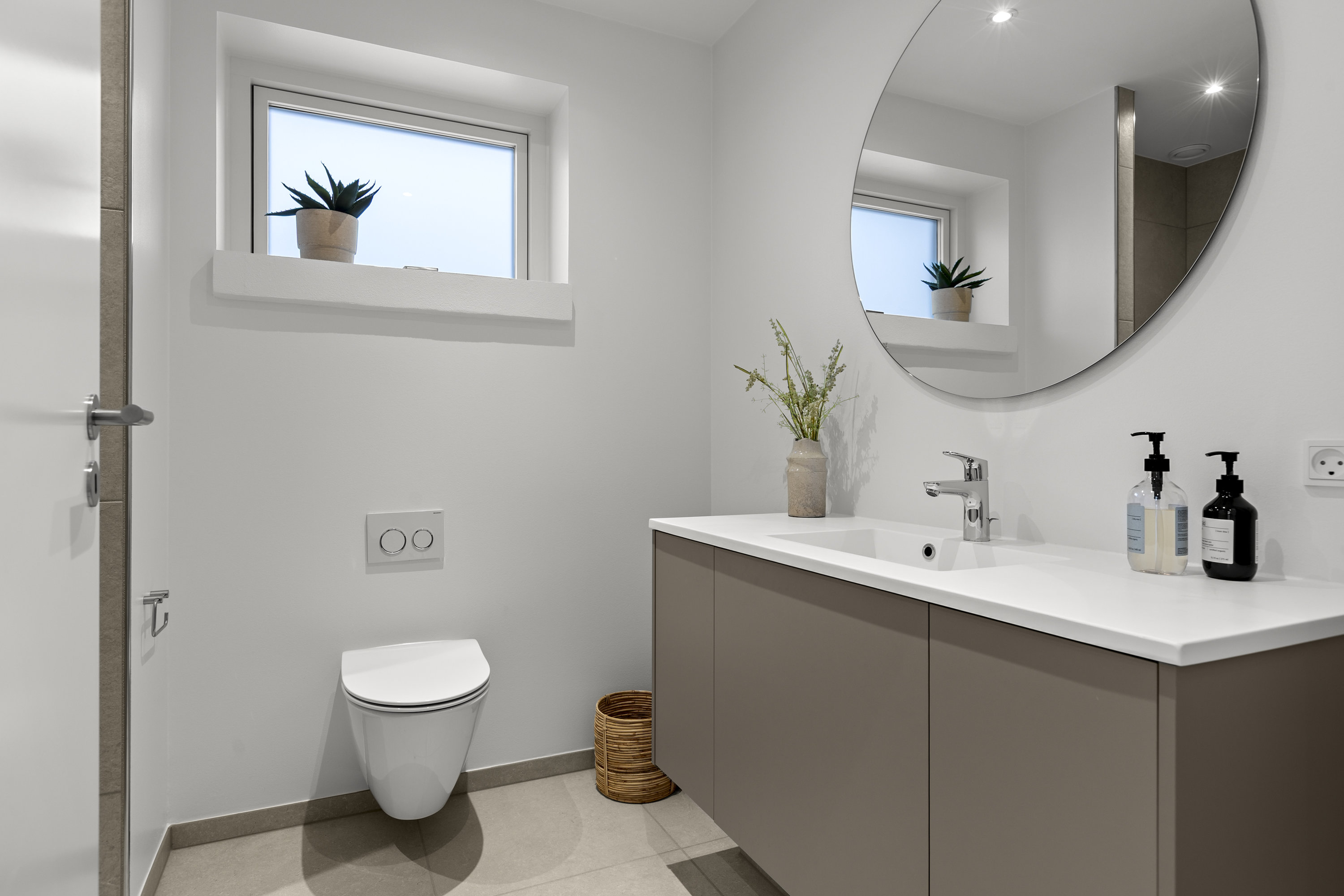 Fremhævet badeværelse billede i fuldskærmstilstand. Billede af Klintevænget 29, 4130 Viby Sjælland