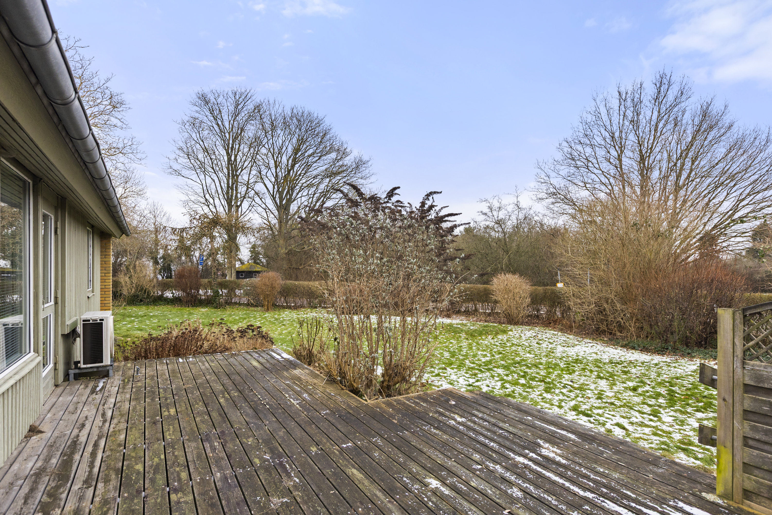 Miniaturebillede 2: terrasse. Billede af Tranevej 2, Gershøj, 4070 Kirke Hyllinge