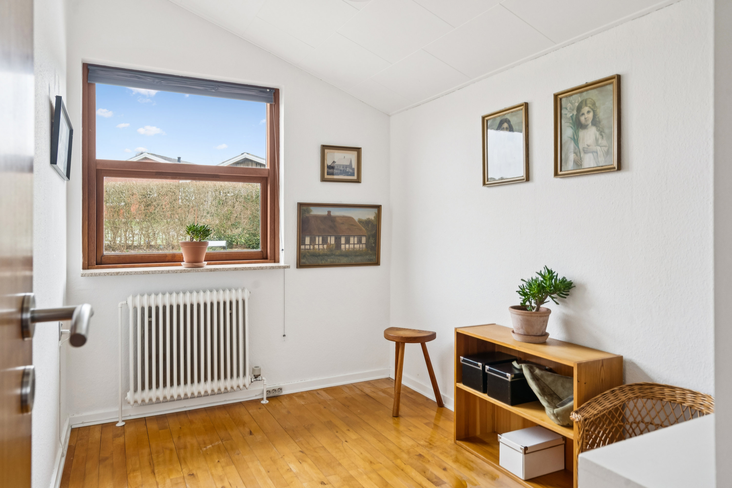 Fremhævet værelse billede i fuldskærmstilstand. Billede af Søndervænget 45, 8732 Hovedgård