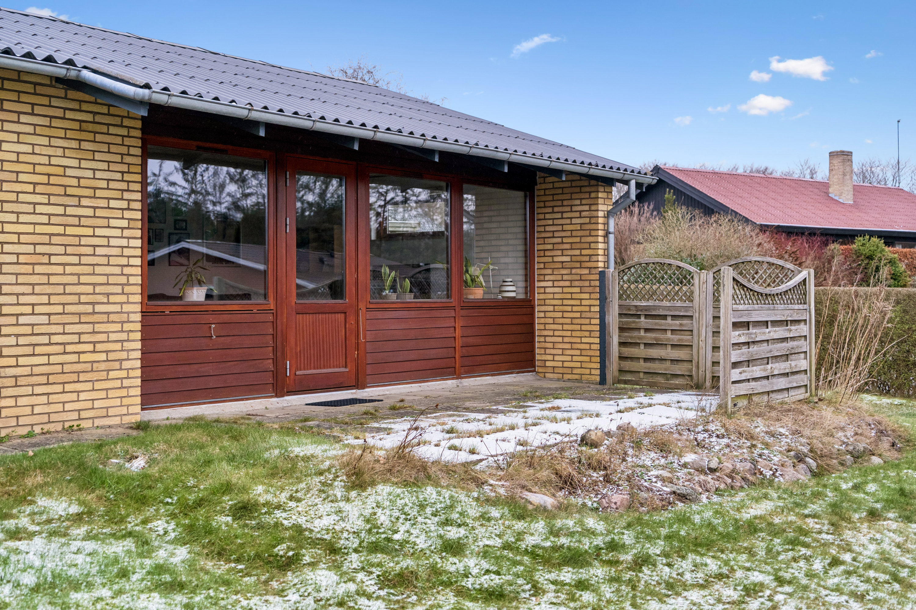 Fremhævet terrasse billede i fuldskærmstilstand. Billede af Søndervænget 45, 8732 Hovedgård