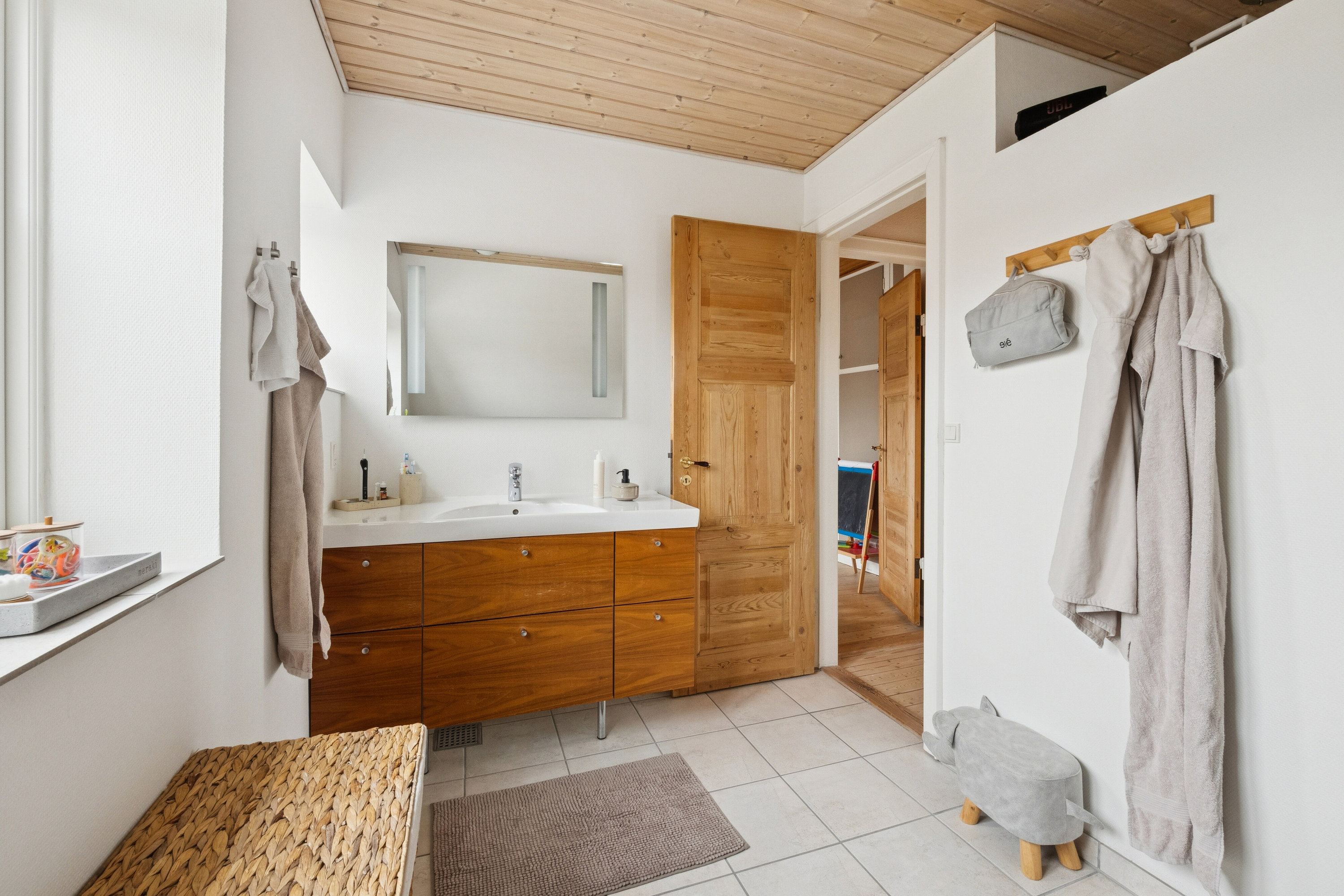 Fremhævet badeværelse billede i fuldskærmstilstand. Billede af Spangbergsvej 44, 7700 Thisted