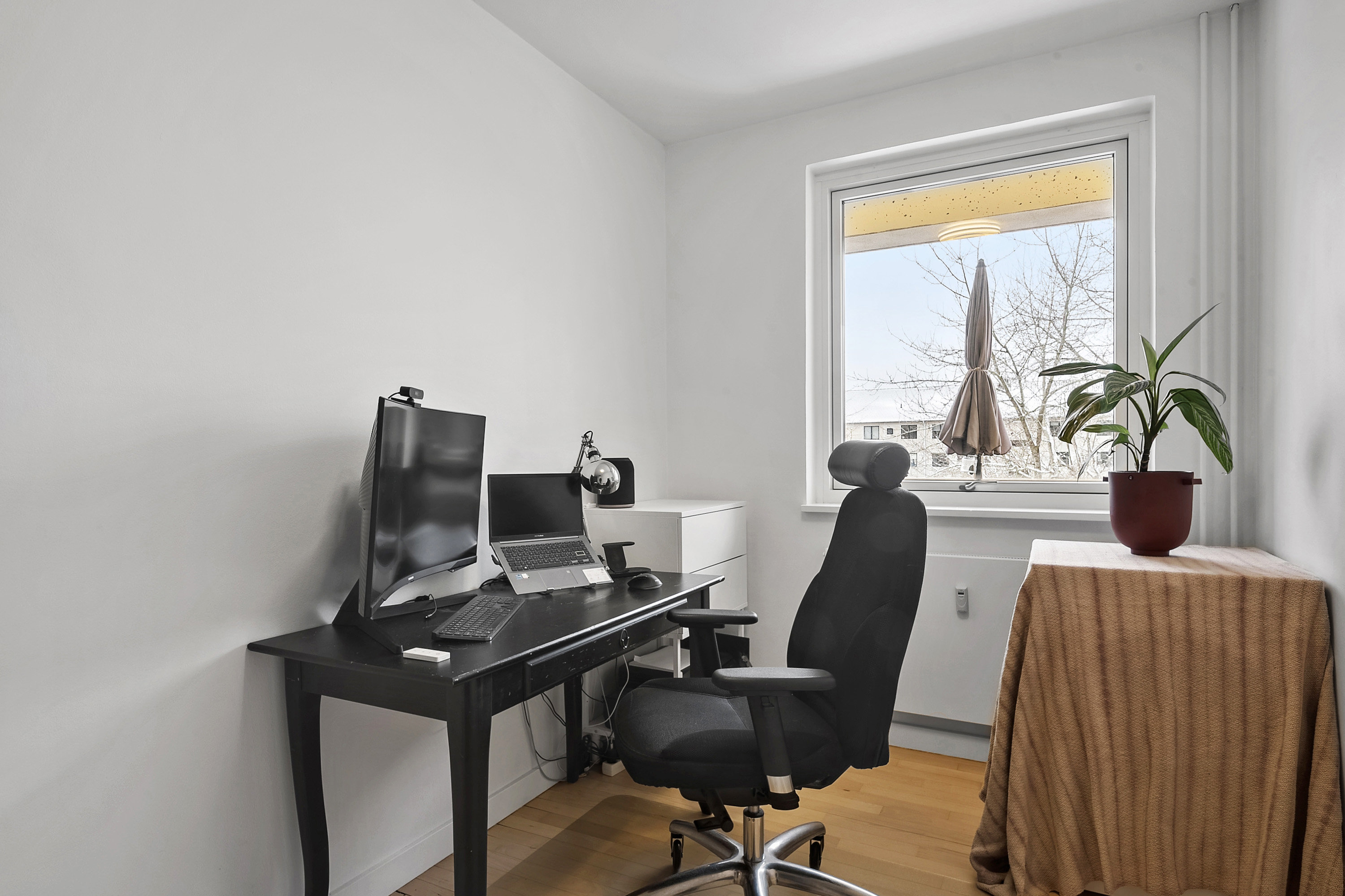 Fremhævet kontor billede i fuldskærmstilstand. Billede af Boholtevej 81, 1. tv., 4600 Køge