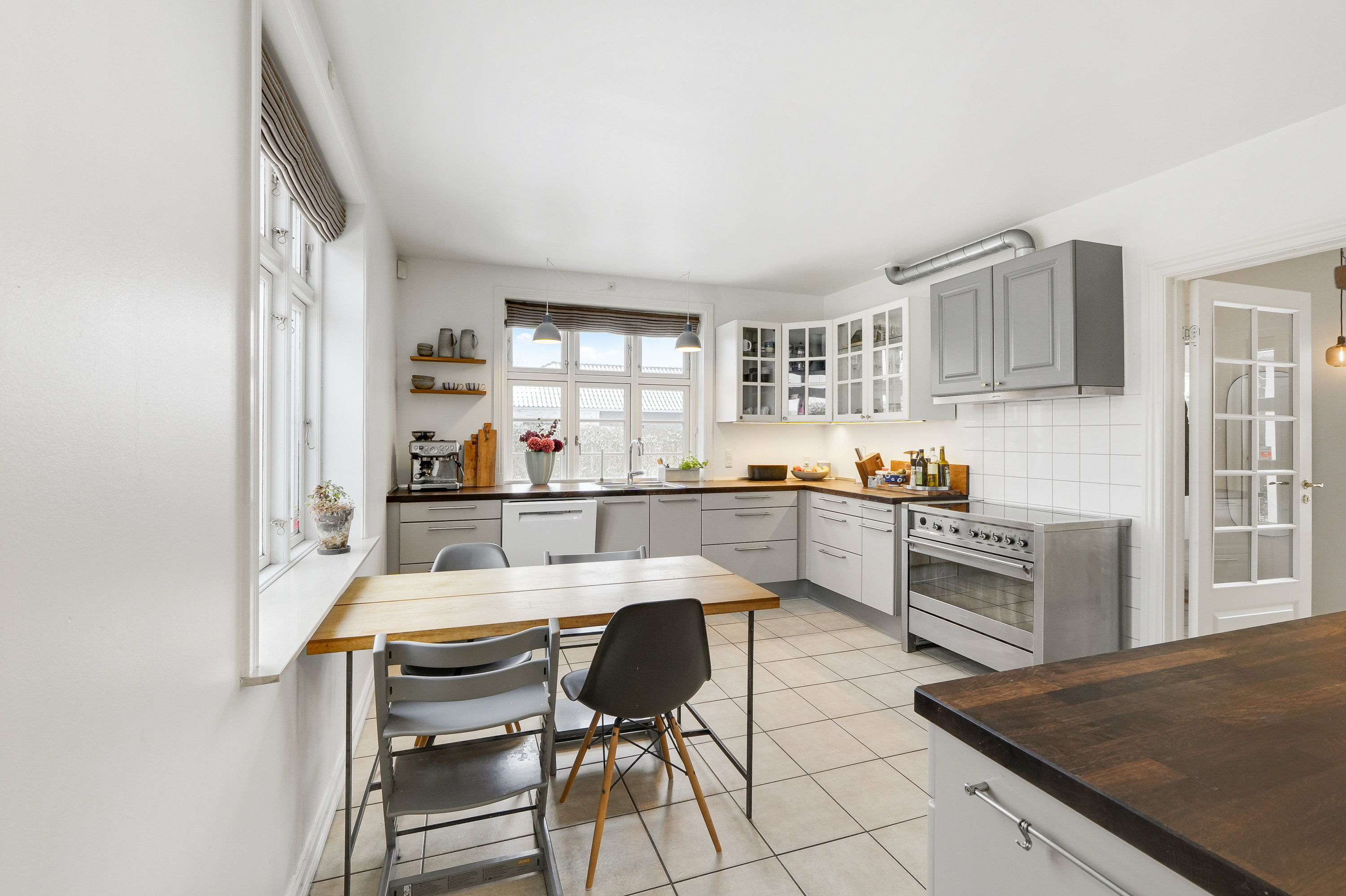 Fremhævet andet billede i fuldskærmstilstand. Billede af Risbjergvej 21, 2650 Hvidovre