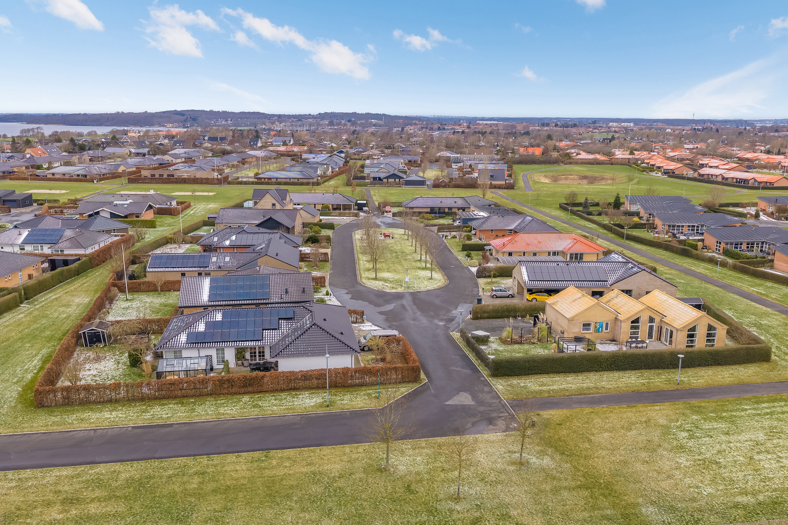 Fremhævet luftfoto billede i fuldskærmstilstand. Billede af Rømøvænget 171, 5500 Middelfart