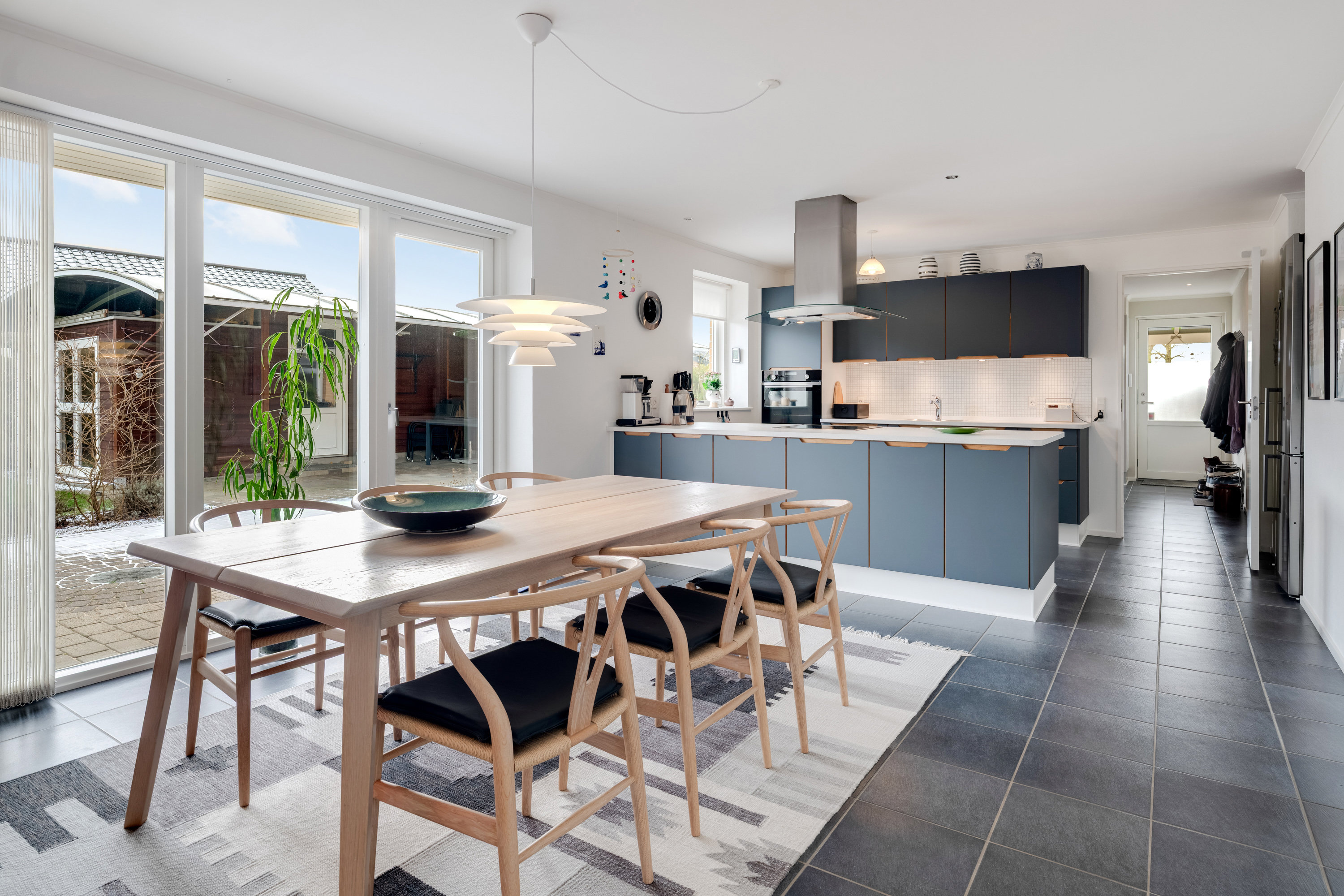 Fremhævet stue billede i fuldskærmstilstand. Billede af Rømøvænget 171, 5500 Middelfart