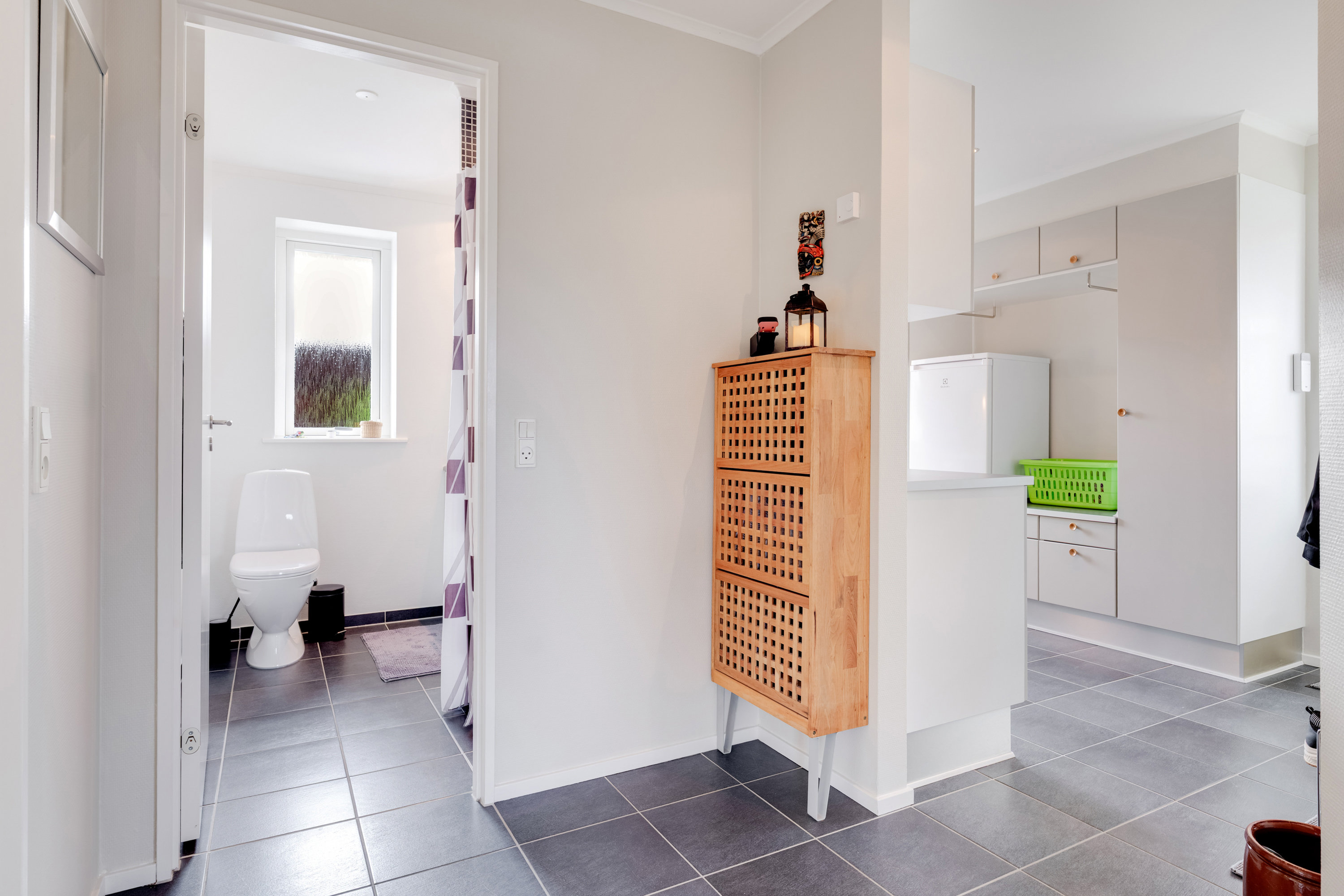 Fremhævet entré billede i fuldskærmstilstand. Billede af Rømøvænget 171, 5500 Middelfart