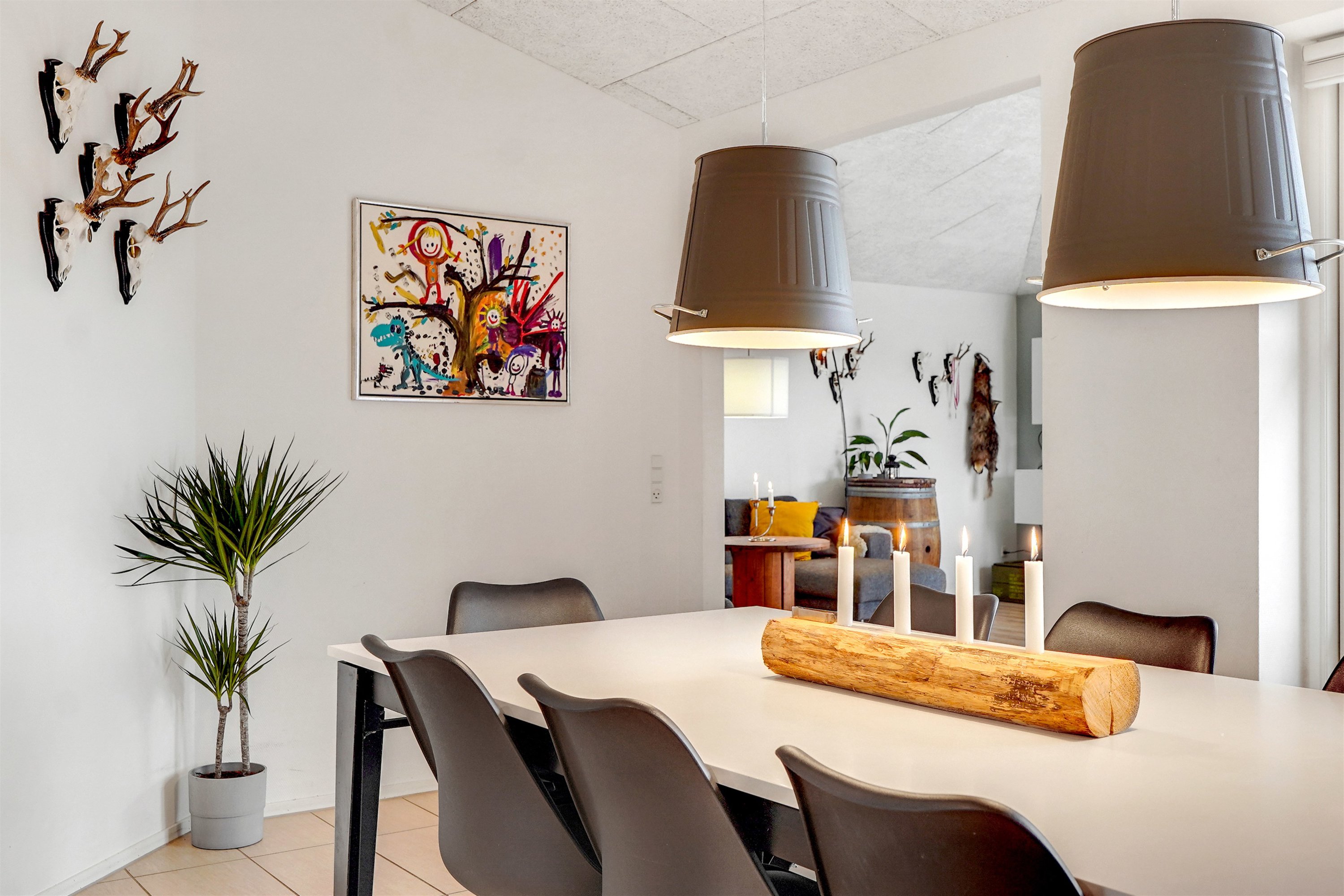 Fremhævet alrum billede i fuldskærmstilstand. Billede af Lillevang 100, 7190 Billund