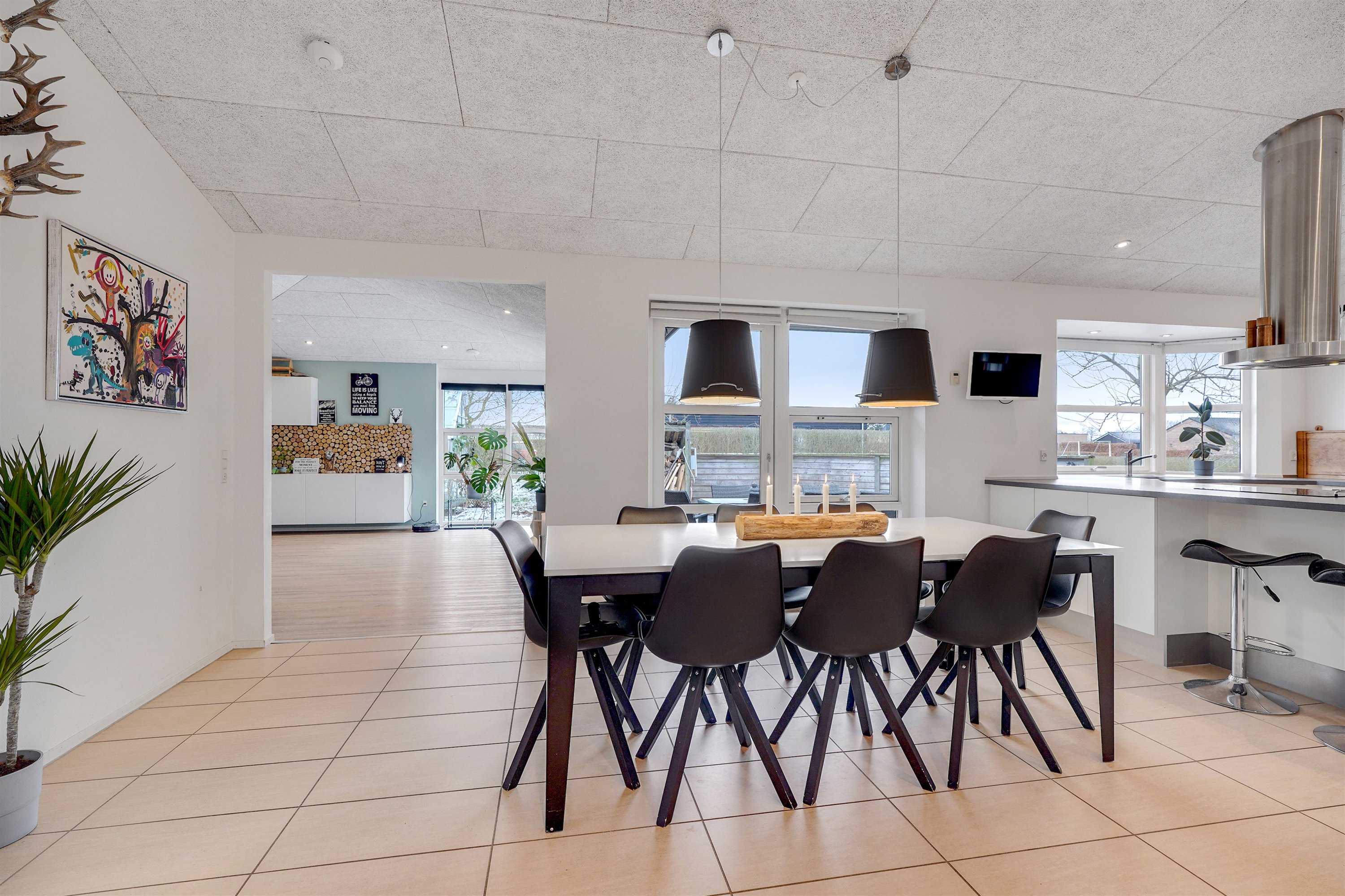 Fremhævet alrum billede i fuldskærmstilstand. Billede af Lillevang 100, 7190 Billund