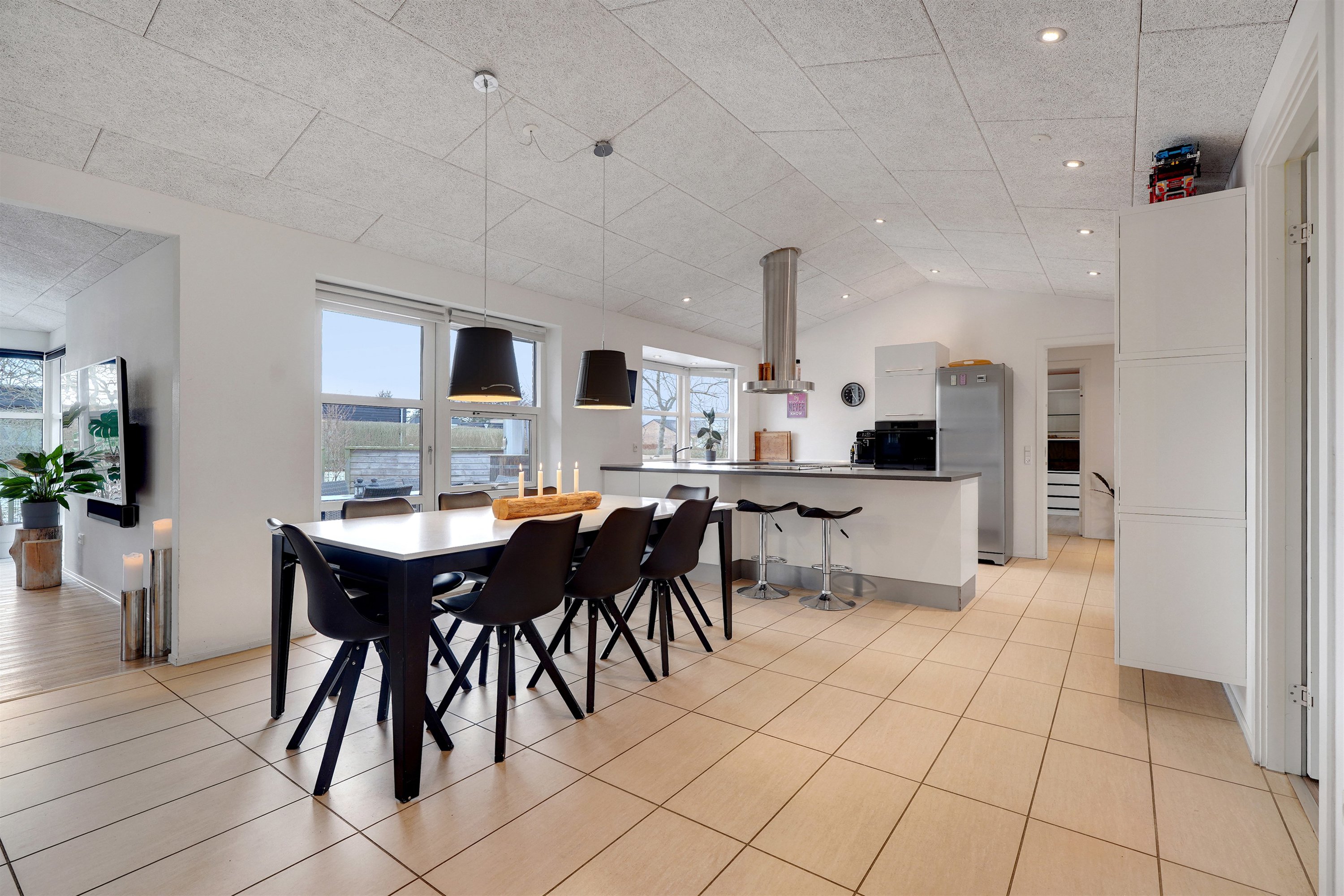 Fremhævet alrum billede i fuldskærmstilstand. Billede af Lillevang 100, 7190 Billund