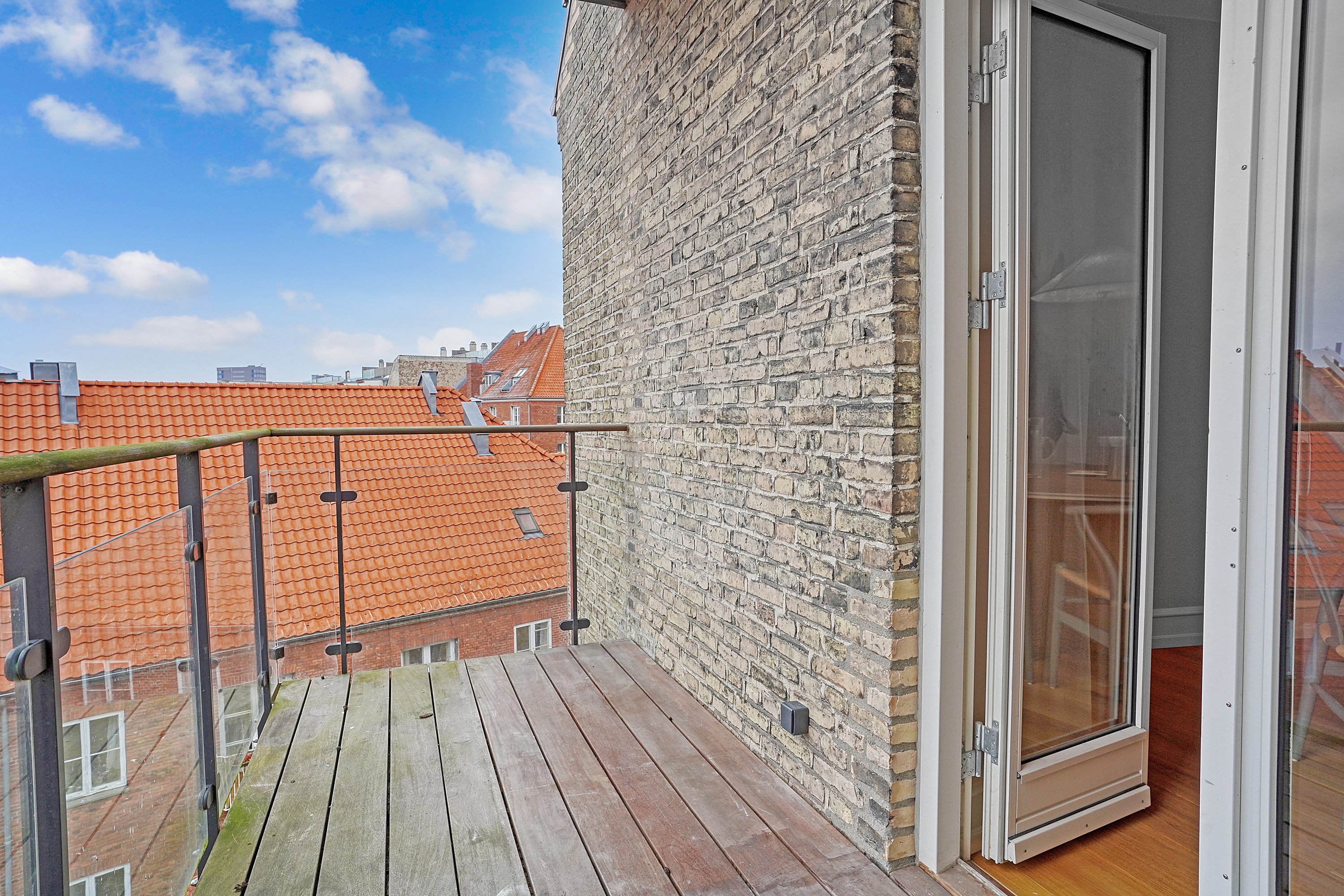 Fremhævet altan billede i fuldskærmstilstand. Billede af Holsteinsgade 11, 4., 2100 København Ø