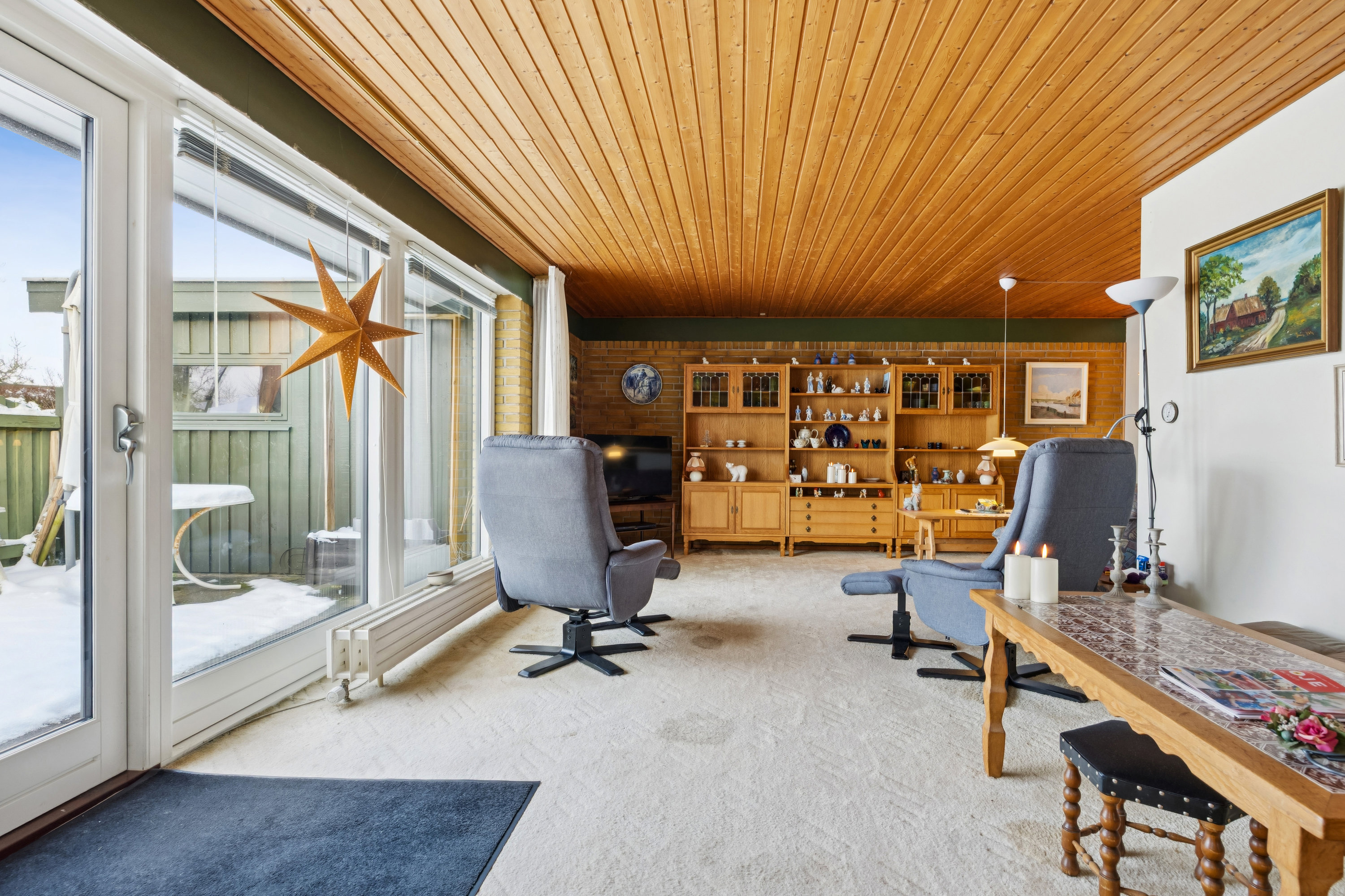 Fremhævet stue billede i fuldskærmstilstand. Billede af Rugvænget 22, 4270 Høng