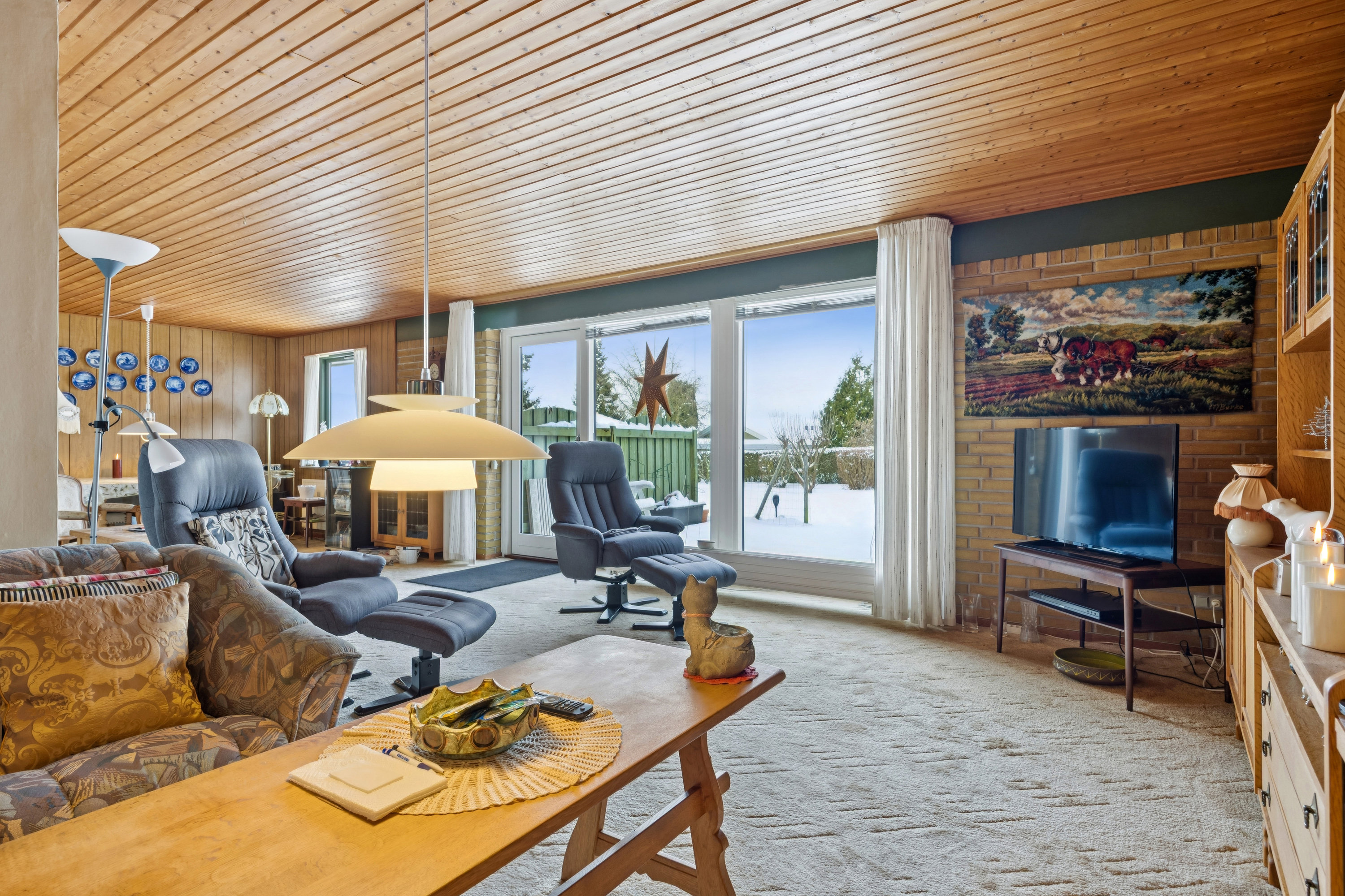 Fremhævet stue billede i fuldskærmstilstand. Billede af Rugvænget 22, 4270 Høng