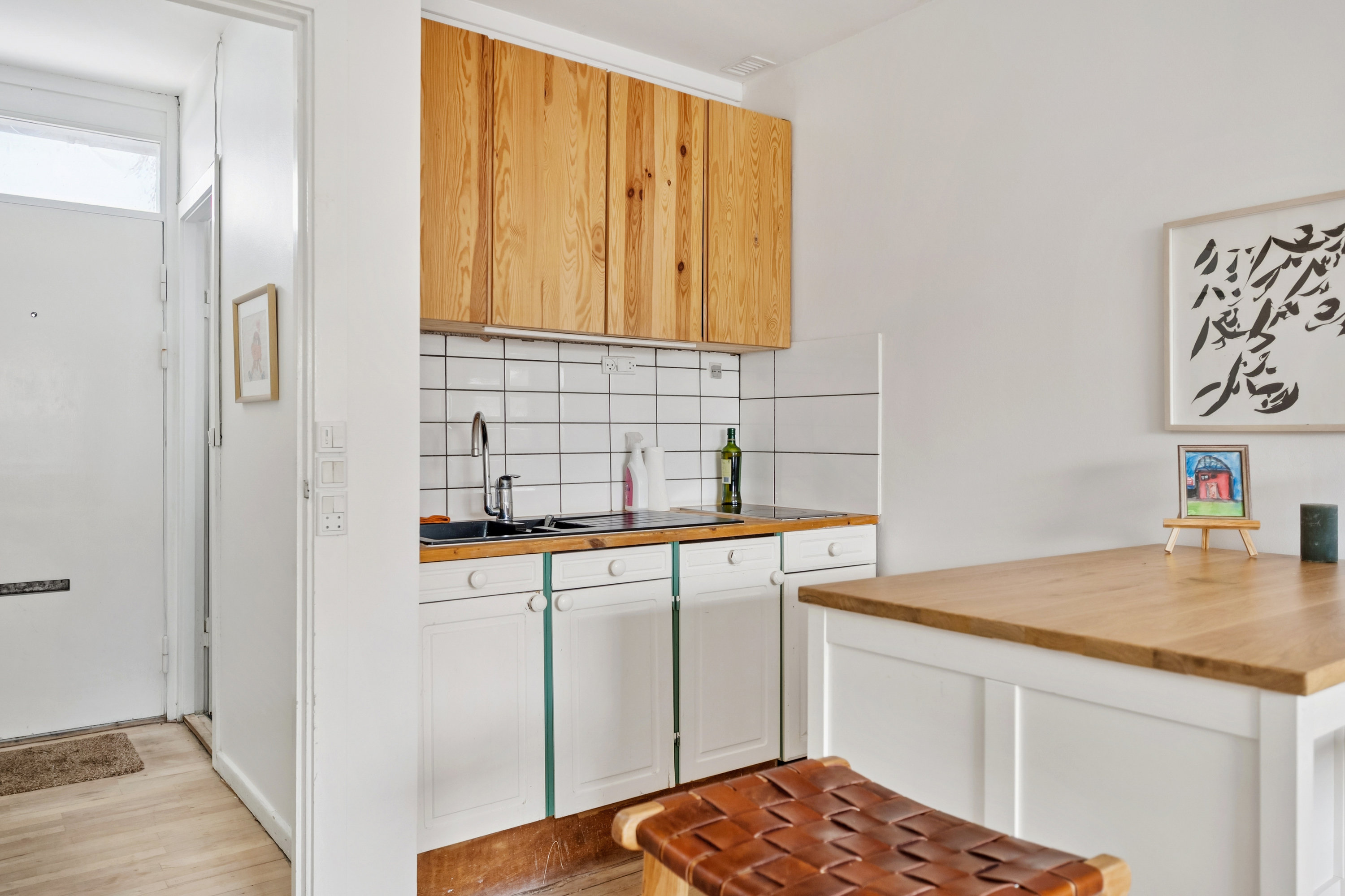 Fremhævet køkken billede i fuldskærmstilstand. Billede af Virum Stationsvej 144D, 2830 Virum