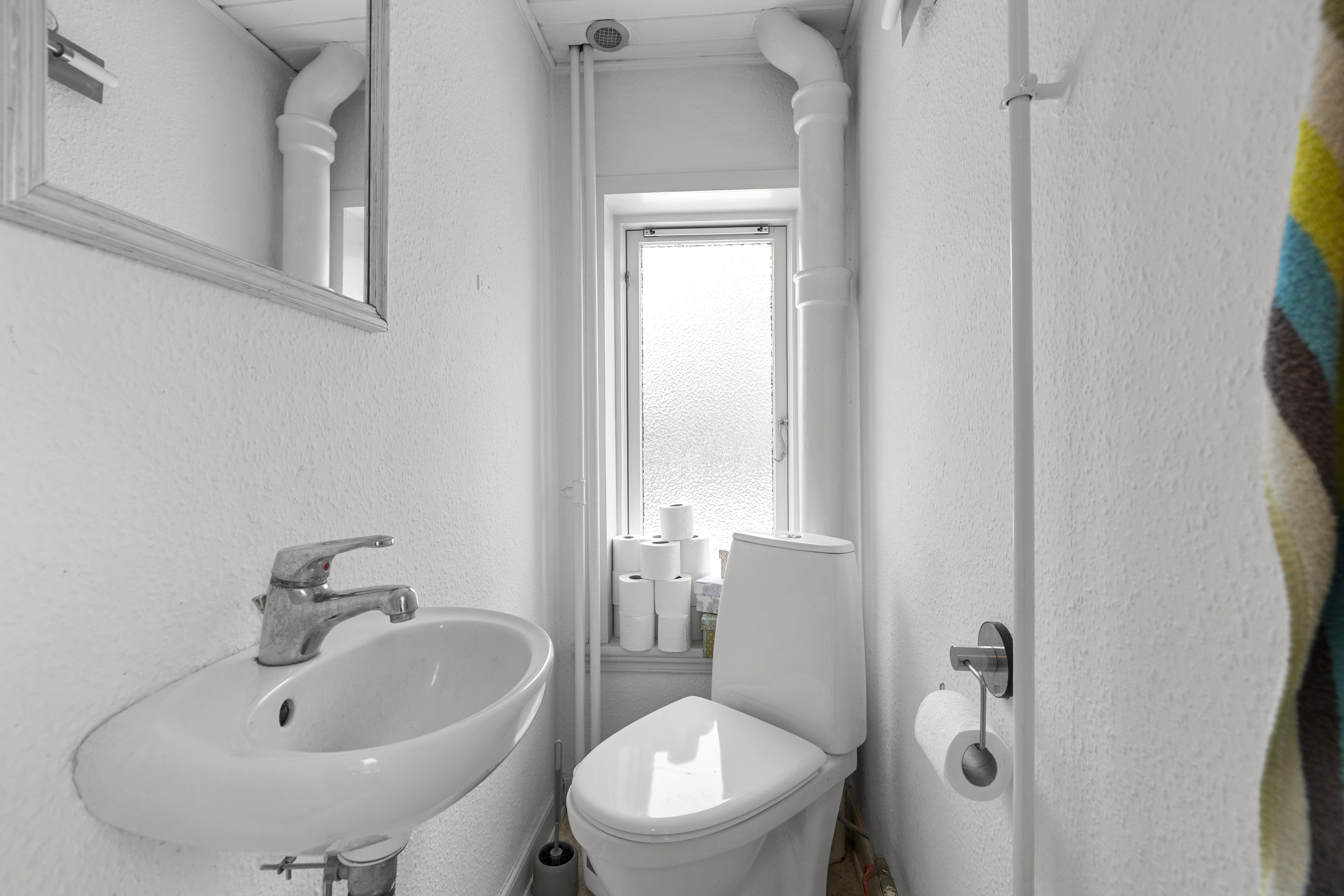 Fremhævet toilet billede i fuldskærmstilstand. Billede af Tårnborgvej 51, 4220 Korsør