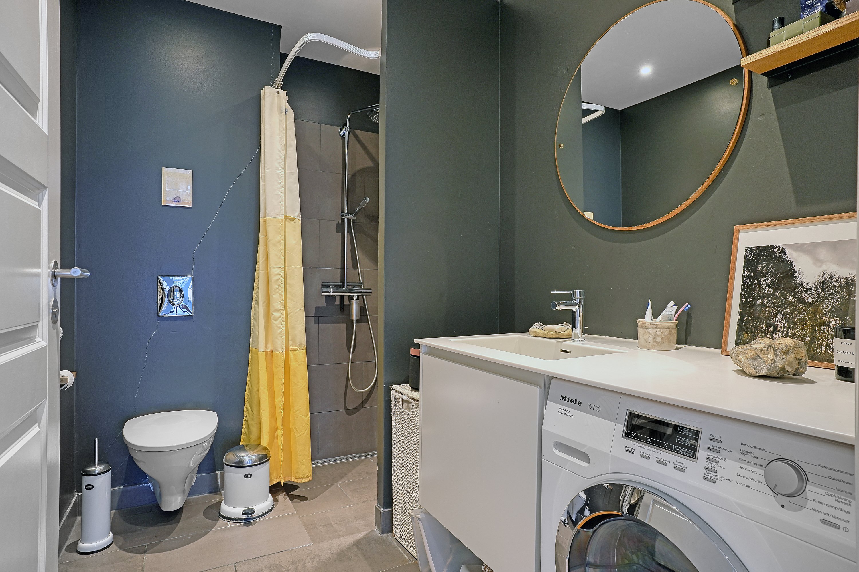 Fremhævet badeværelse billede i fuldskærmstilstand. Billede af Blegdamsvej 28A, 2. tv., 2200 København N