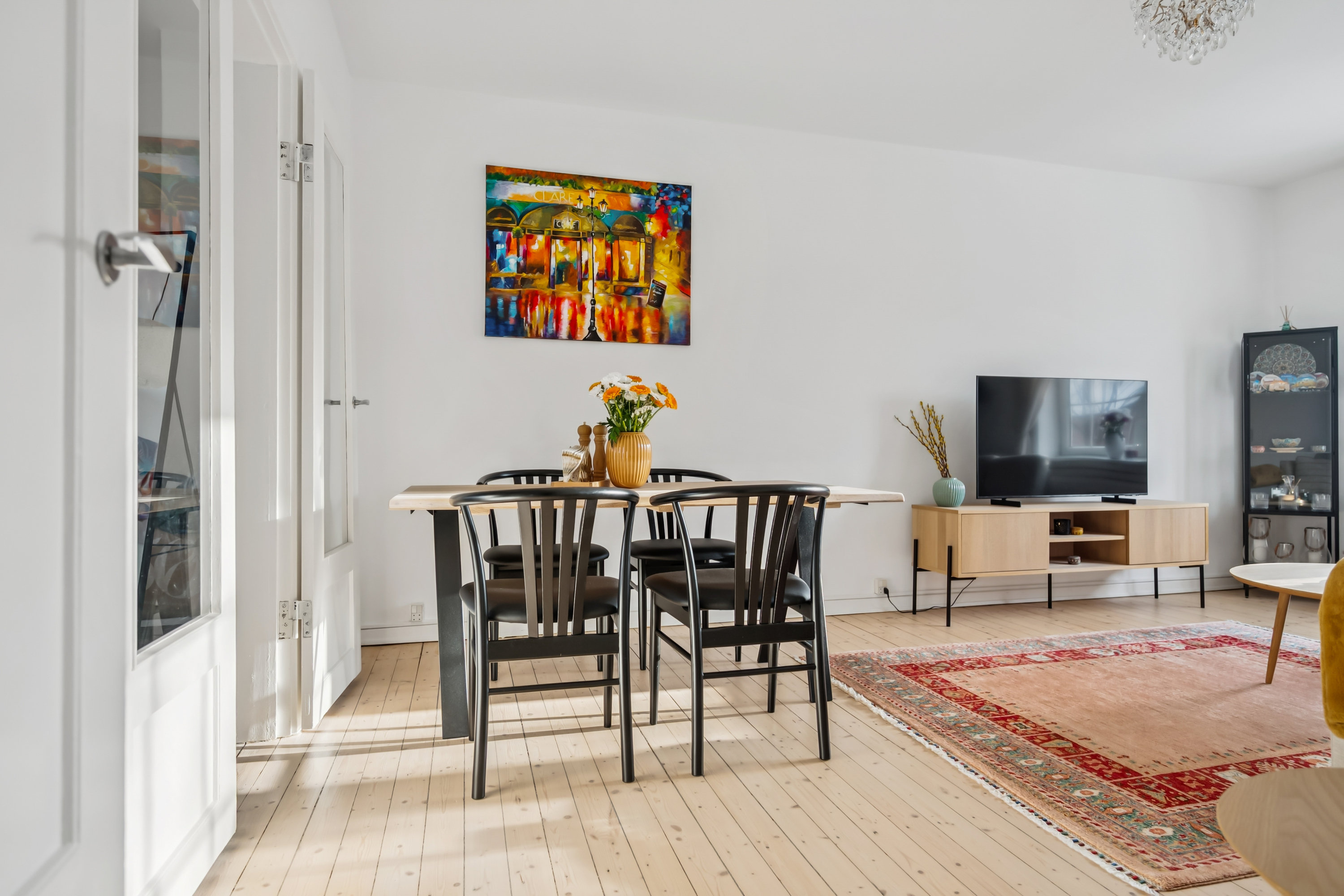 Miniaturebillede 2: stue. Billede af Christian X's Alle 29, 1. tv., 2800 Kongens Lyngby