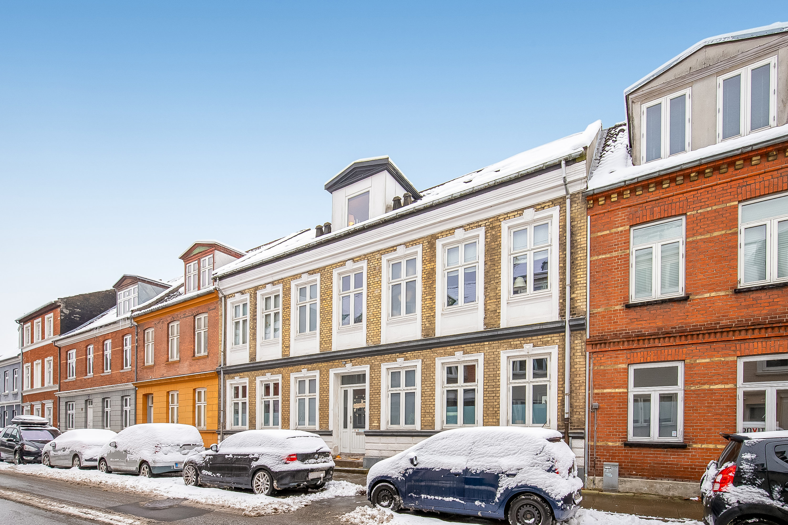 Fremhævet ejendommen billede i fuldskærmstilstand. Billede af Holmen 8, st.. th., 7100 Vejle