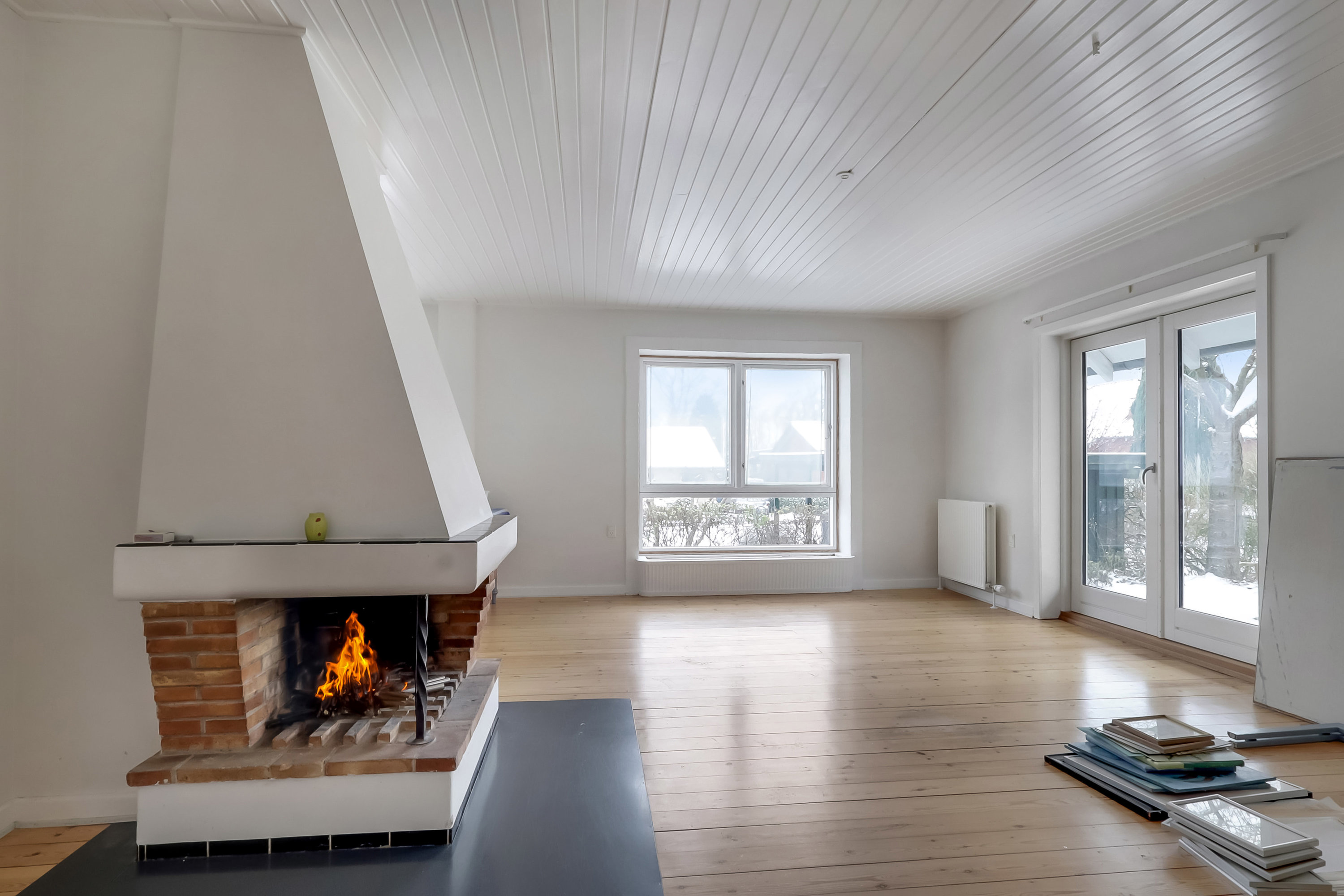 Fremhævet stue billede i fuldskærmstilstand. Billede af Klampenborgvej 53, 5700 Svendborg