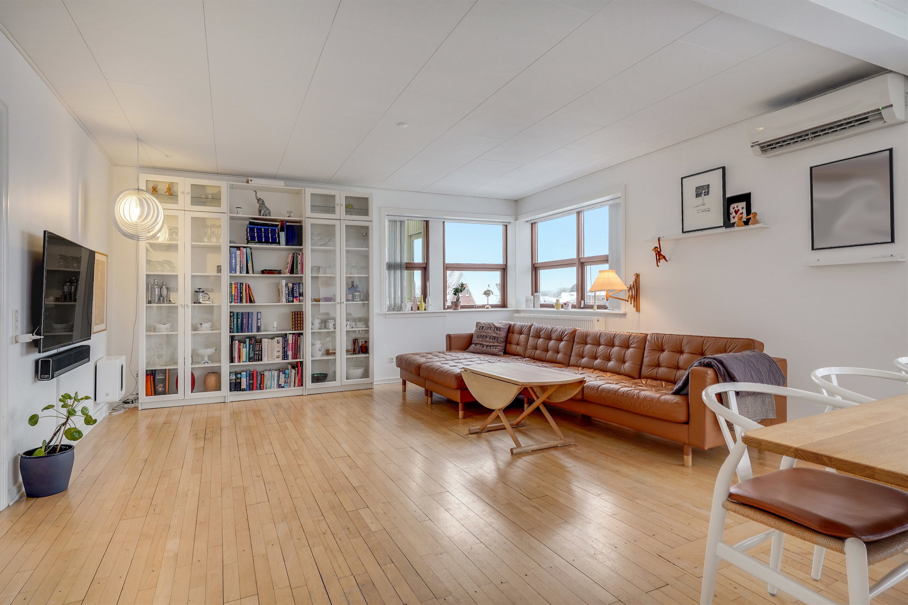 Fremhævet stue billede i fuldskærmstilstand. Billede af Ingemanns Alle 149, 6700 Esbjerg