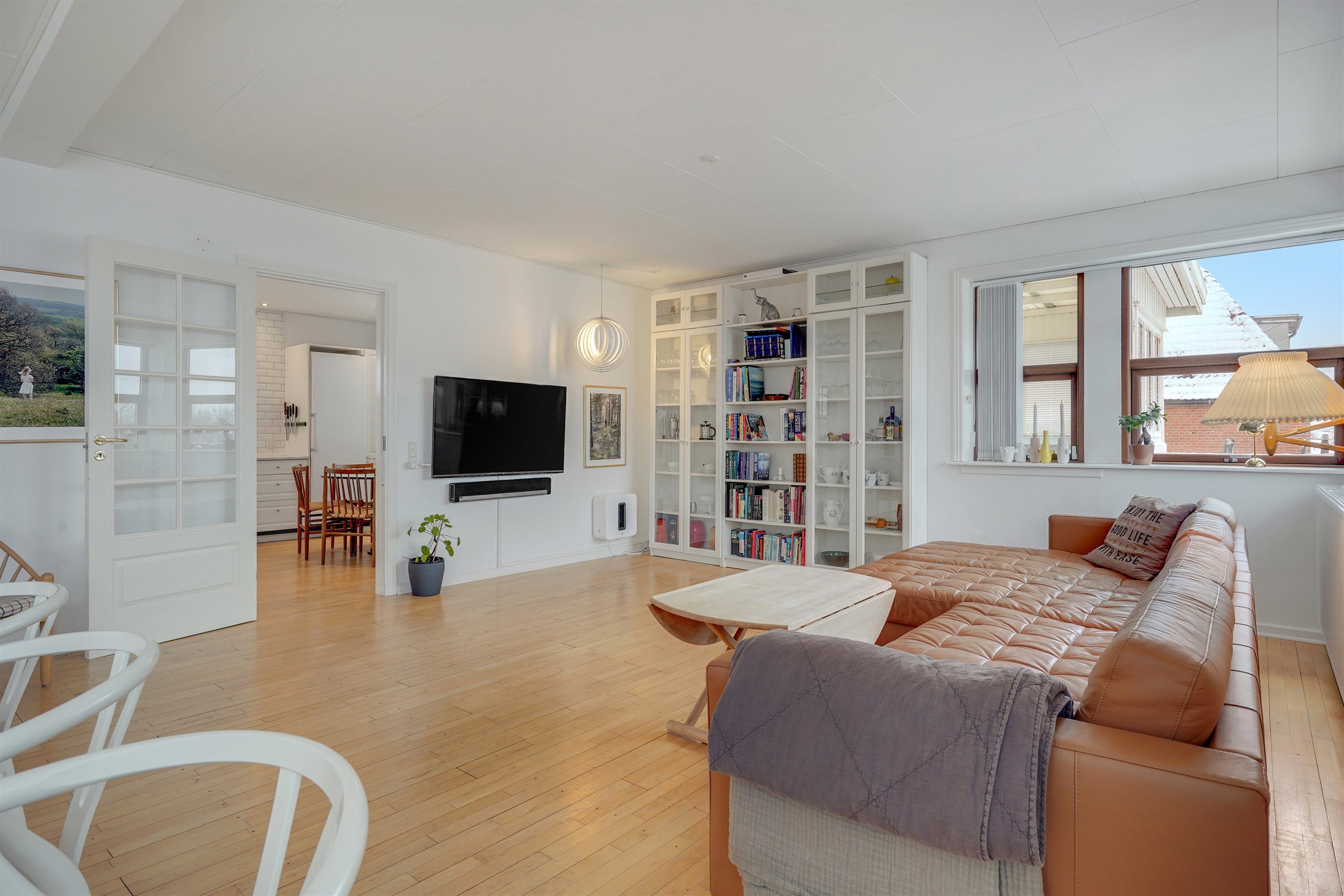 Fremhævet stue billede i fuldskærmstilstand. Billede af Ingemanns Alle 149, 6700 Esbjerg