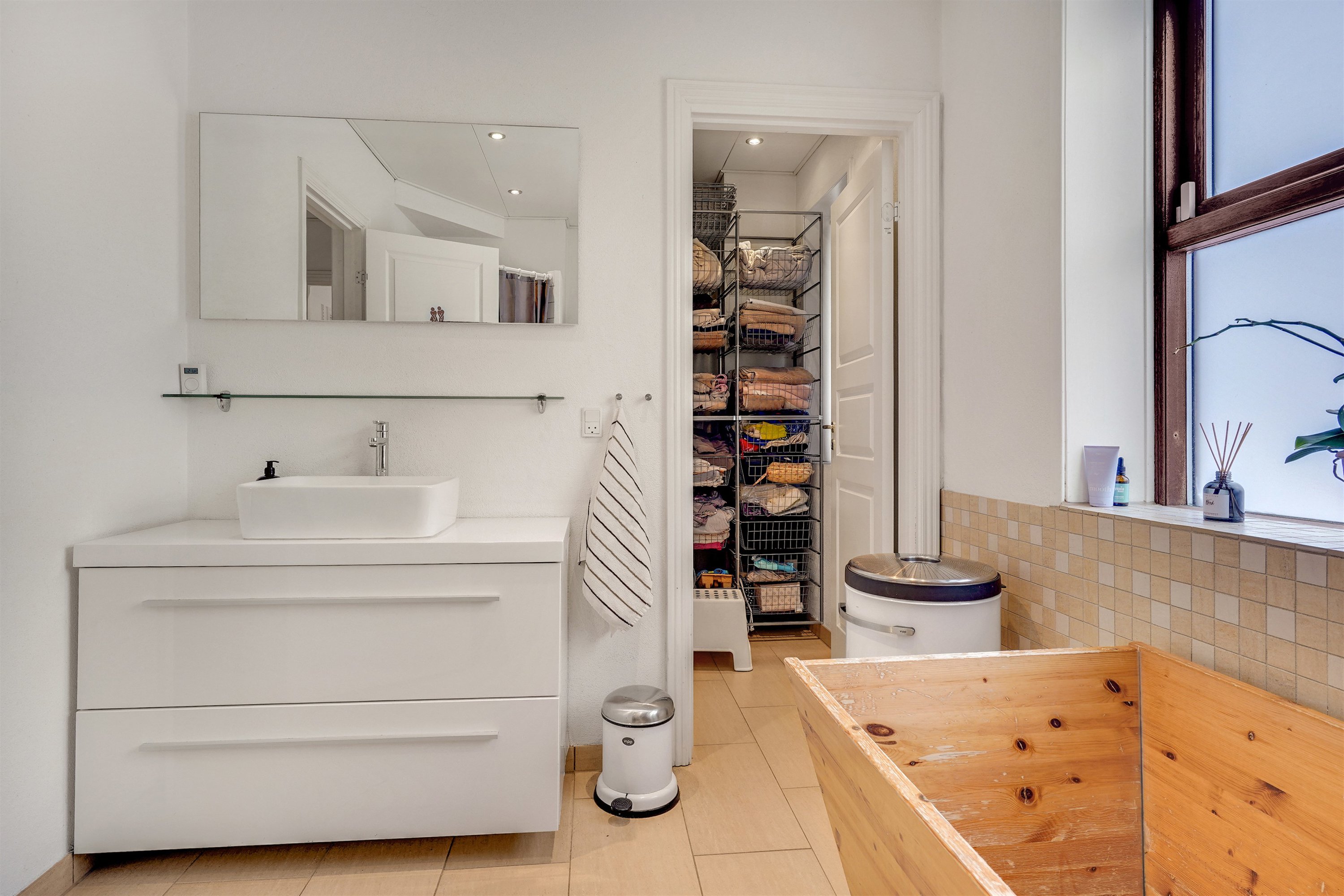 Fremhævet badeværelse billede i fuldskærmstilstand. Billede af Ingemanns Alle 149, 6700 Esbjerg