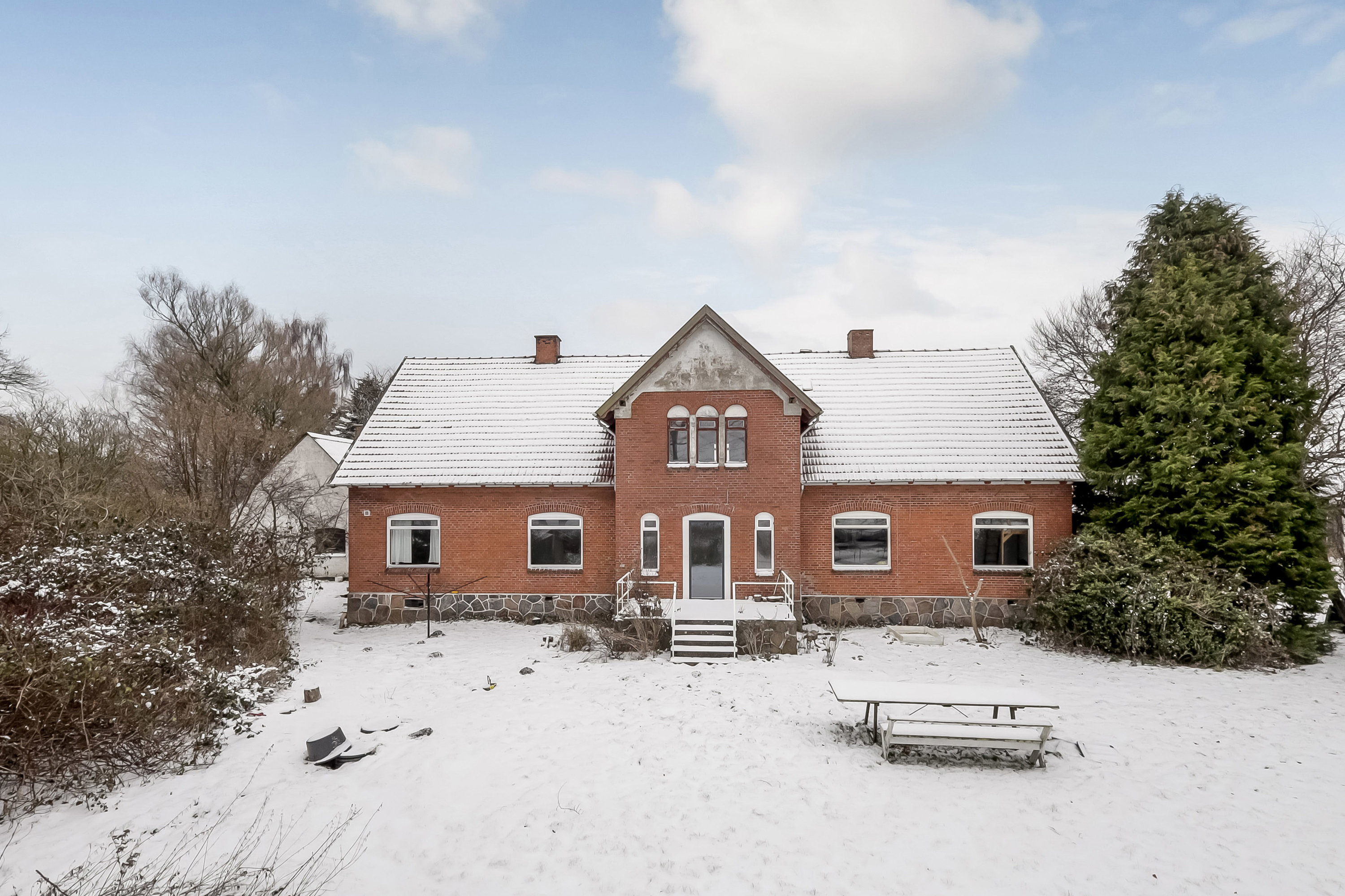 Fremhævet ejendommen billede i fuldskærmstilstand. Billede af Dyrebjergvej 1, 5772 Kværndrup