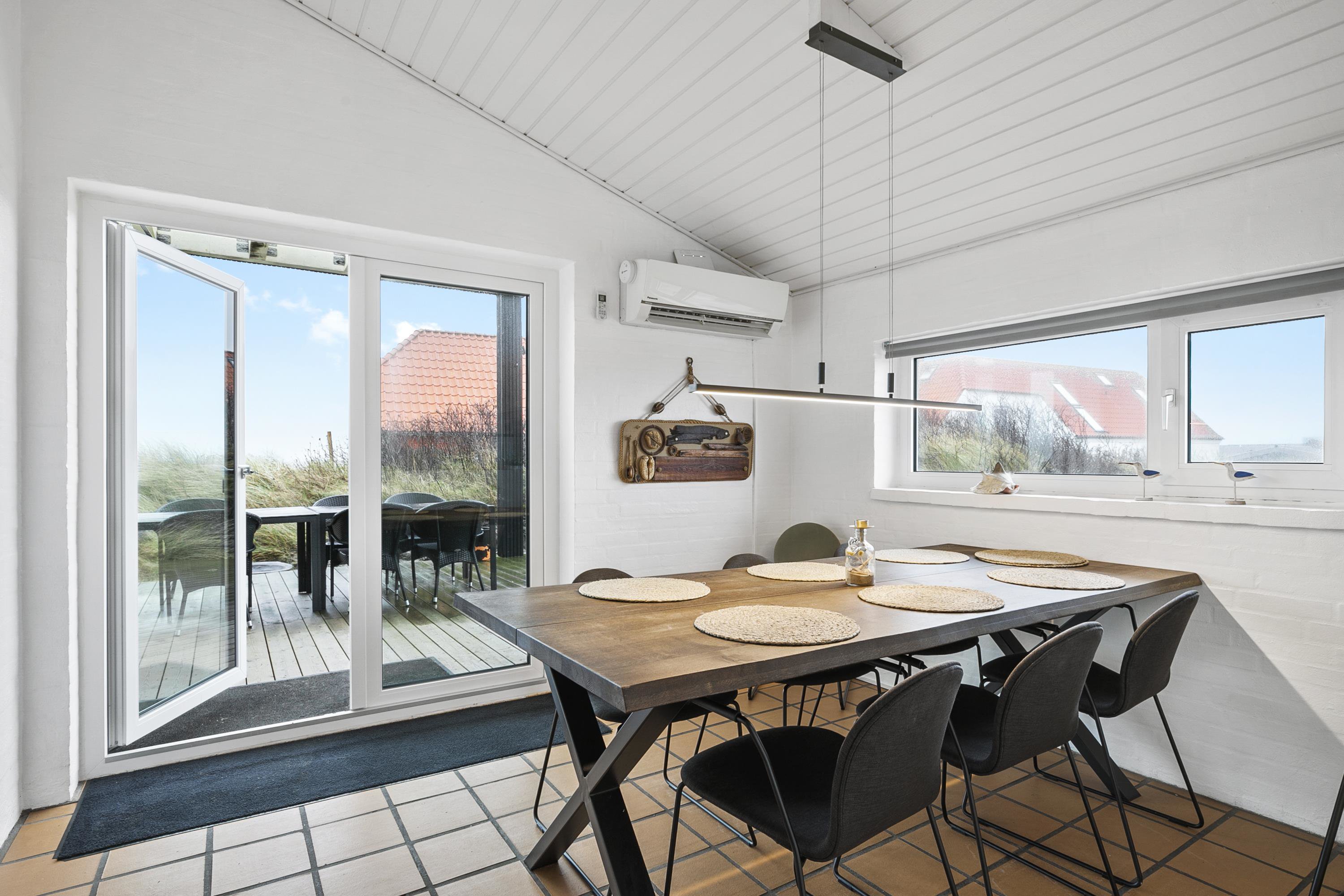 Fremhævet  billede i fuldskærmstilstand. Billede af Granvej 35, Aargab, 6960 Hvide Sande